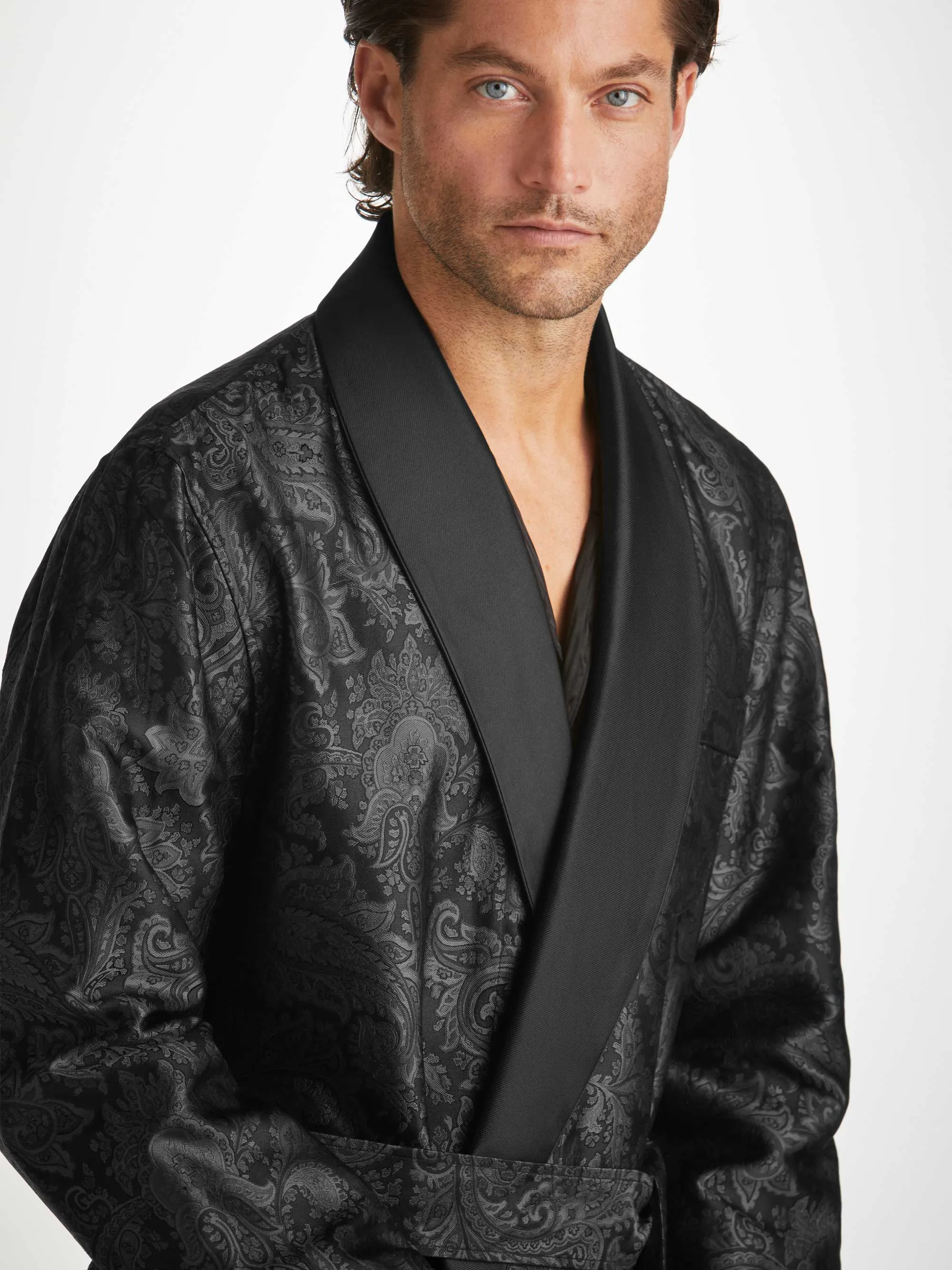 Men's Dressing Gown Verona 67 Silk Jacquard Black sold by Derek Rose product image thumbnail 5