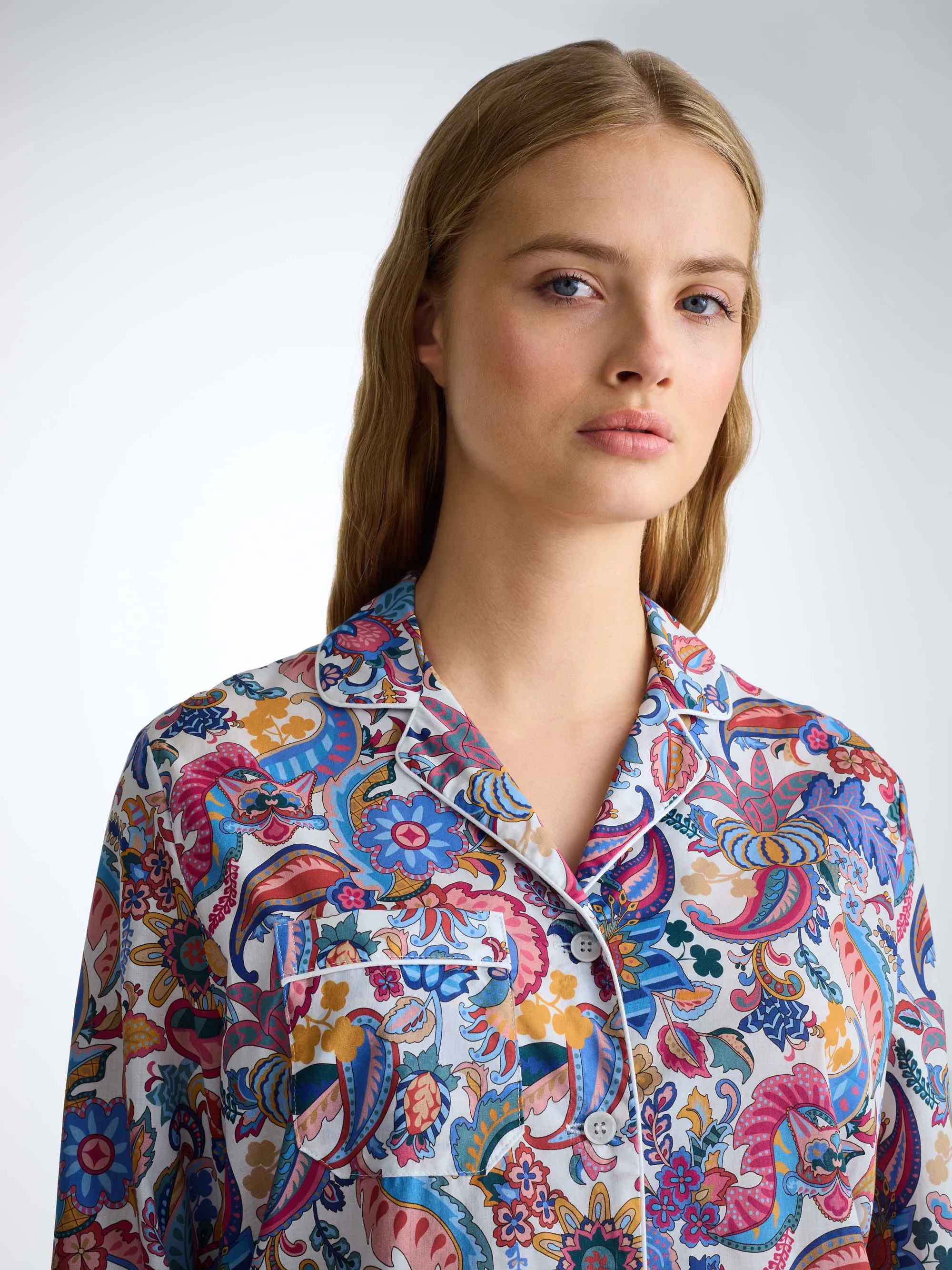 Women's Pajamas Cotton Batiste Multi Jungle Paisley Print sold by Derek Rose product image thumbnail 5