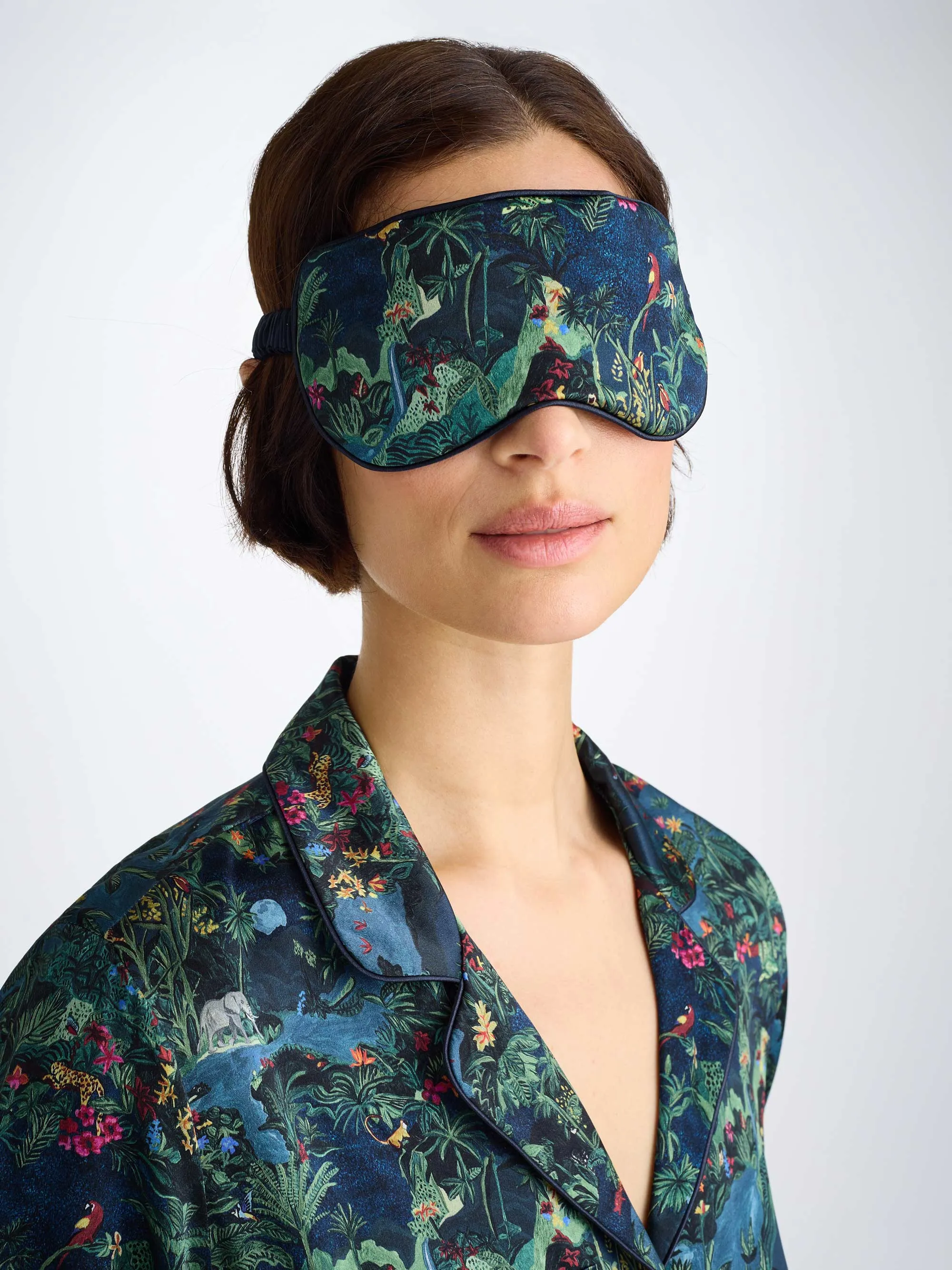 Eye Mask Silk Satin Multi Midnight Jungle Print sold by Derek Rose product image thumbnail 4