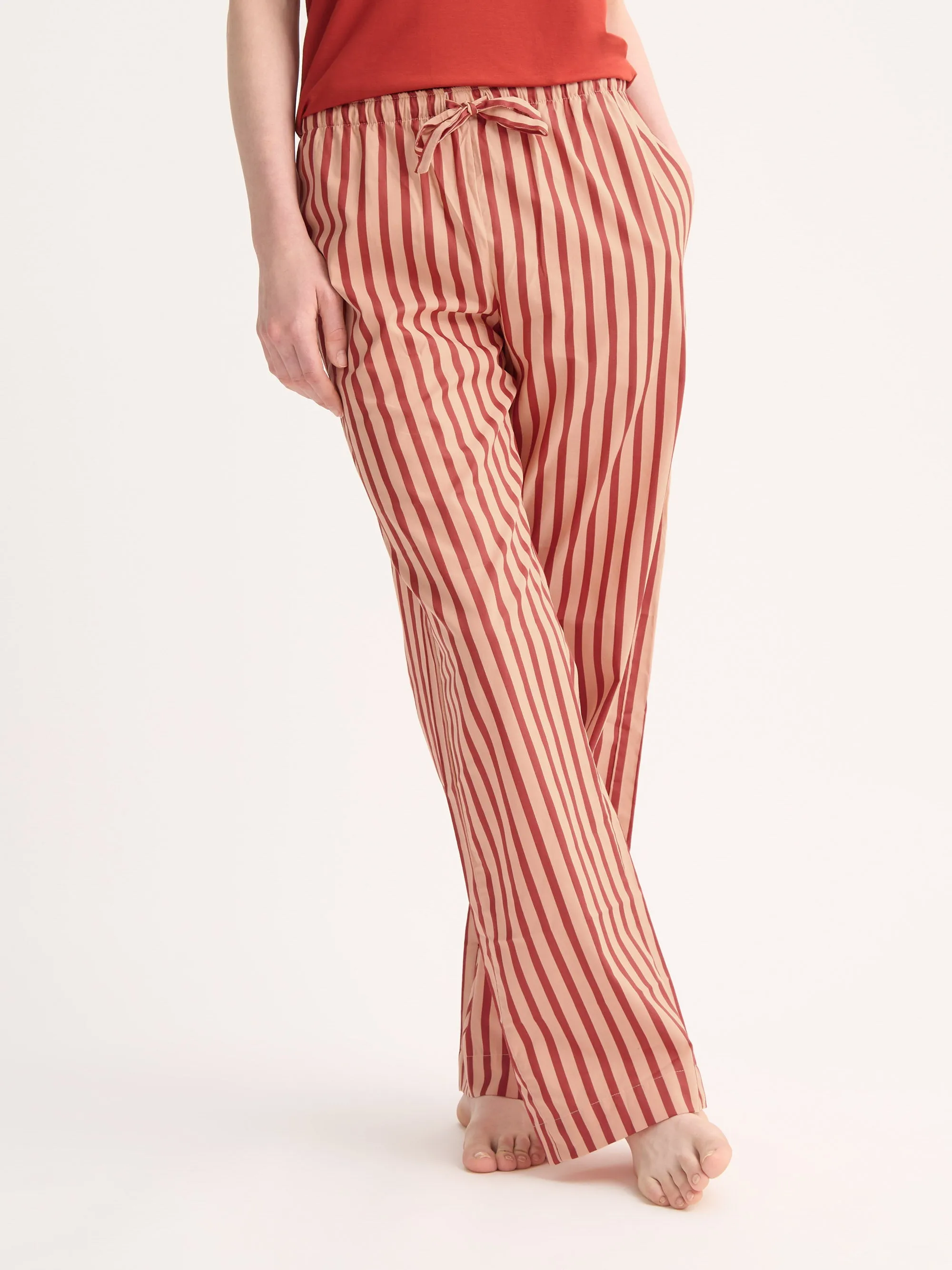 Women's Lounge Pants Capri Cotton Batiste Red & Peach Stripe sold by Derek Rose product image thumbnail 3