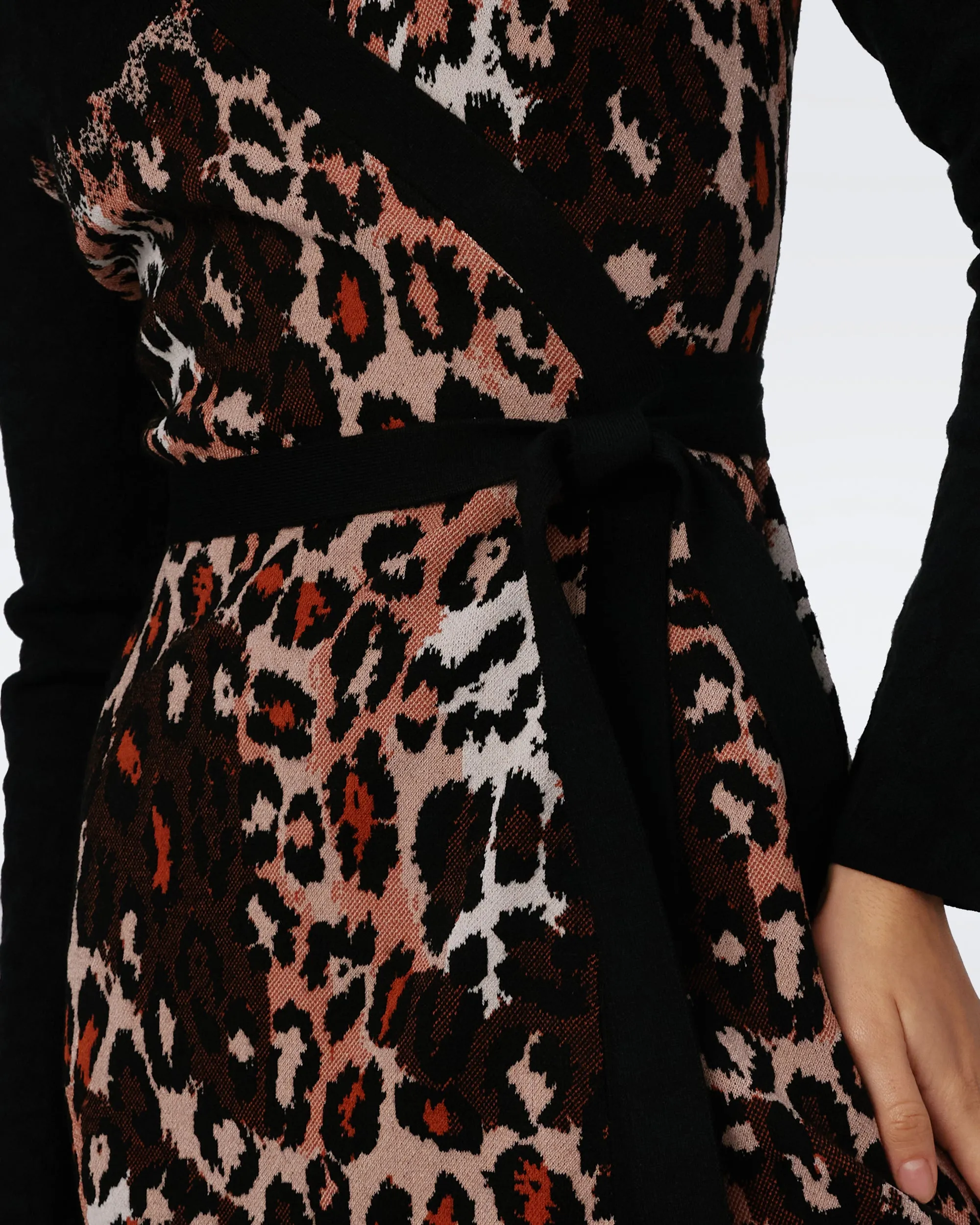 Savannah Knit Jacquard Wrap Dress sold by Diane Von Furstenberg product image thumbnail 4