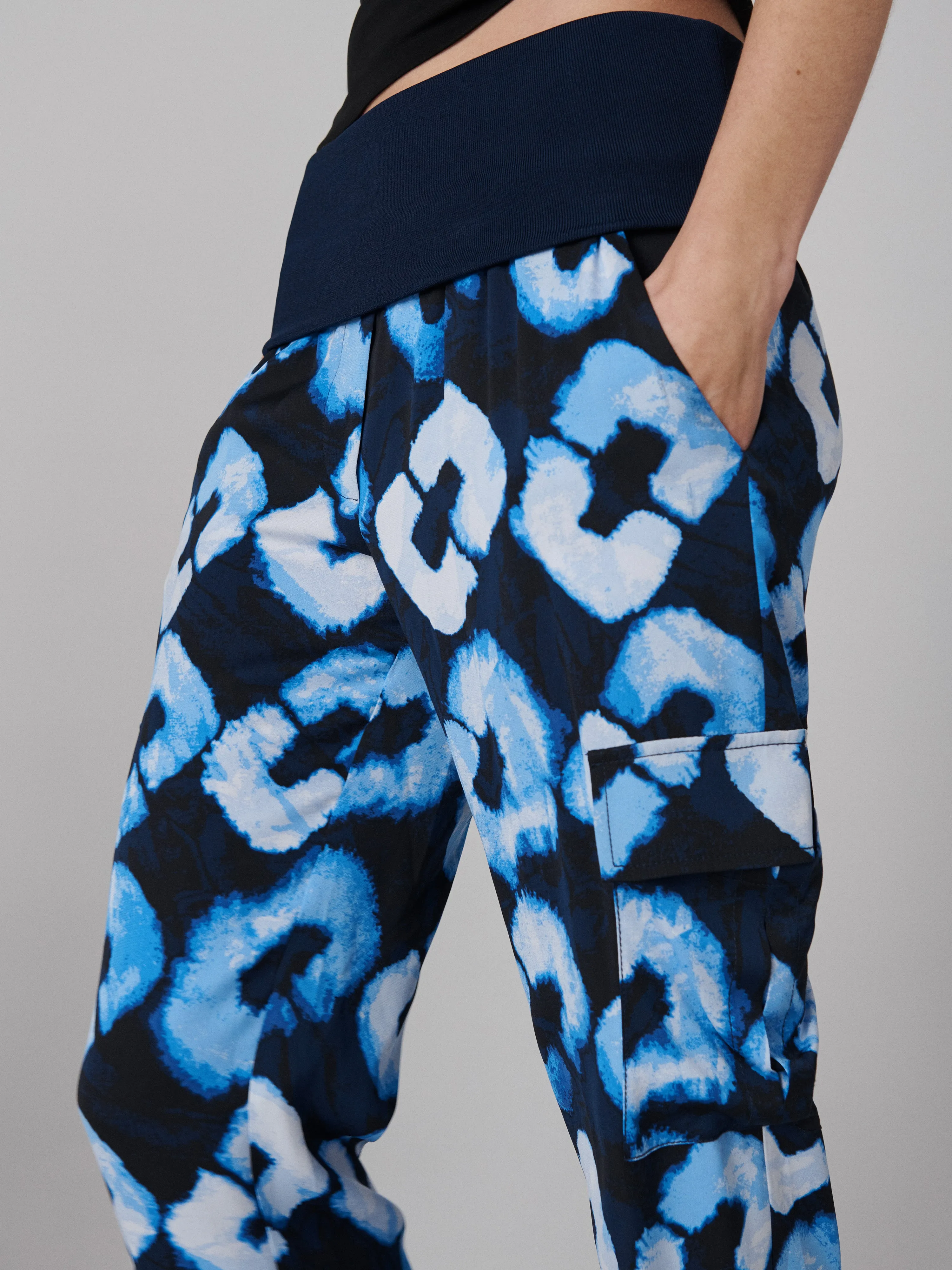 Lara Pants sold by Diane Von Furstenberg product image thumbnail 5