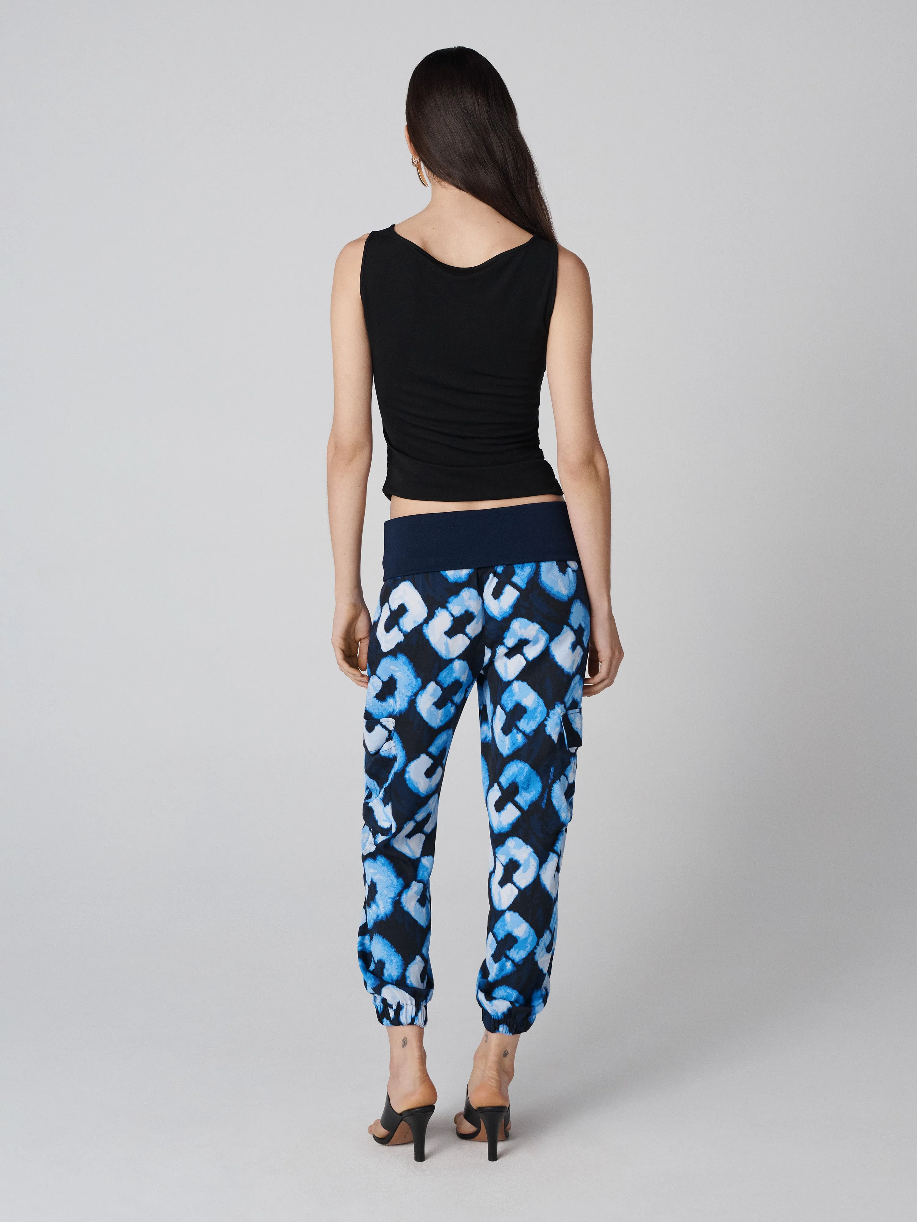 Lara Pants sold by Diane Von Furstenberg product image thumbnail 2