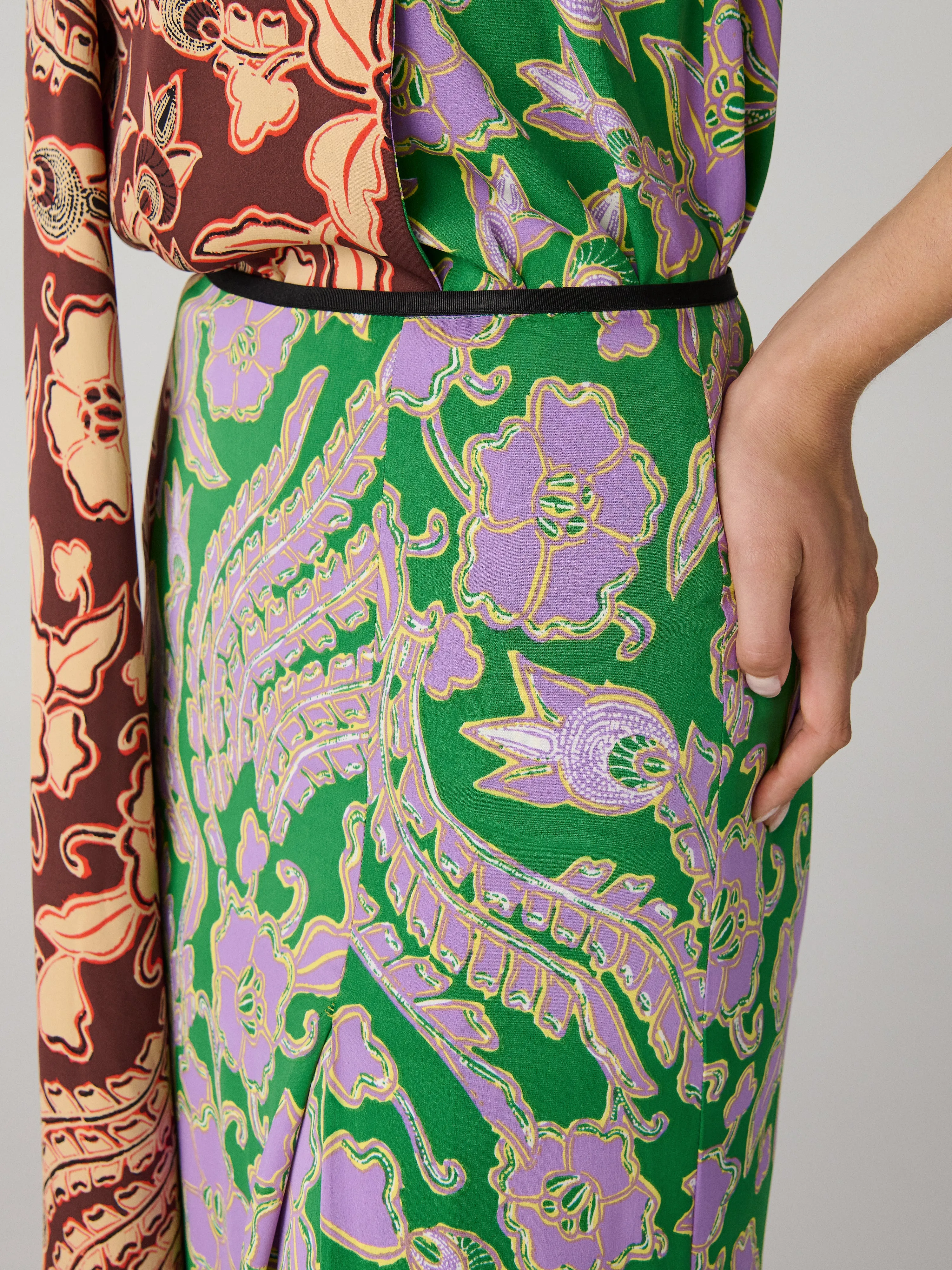 Chrystie Silk Skirt sold by Diane Von Furstenberg product image thumbnail 2