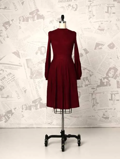 Dillan Knit Knee-Length Dress - DVF Vintage sold by Diane Von Furstenberg