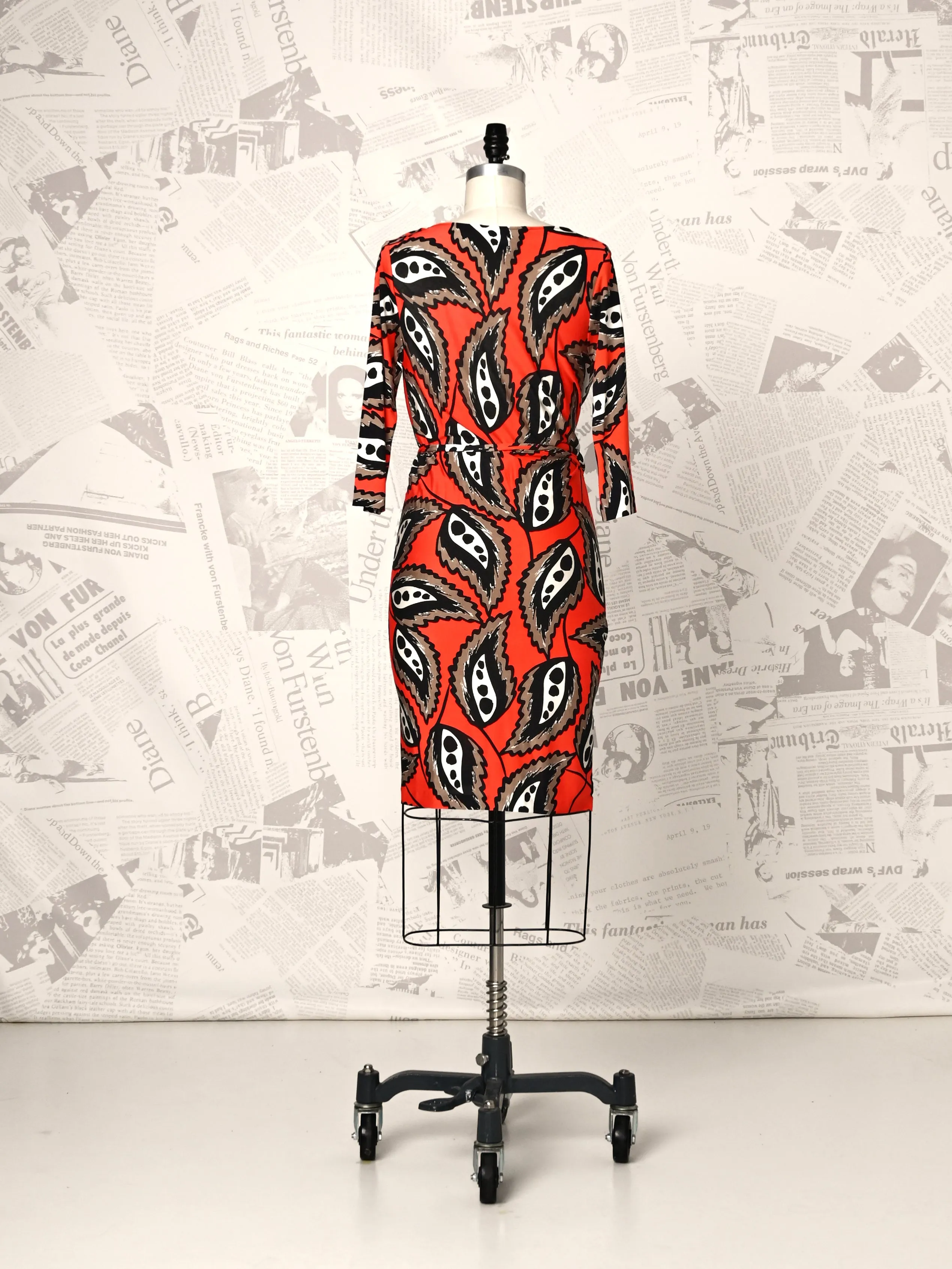 Evrin Wrap Dress - DVF Vintage sold by Diane Von Furstenberg product image thumbnail 2