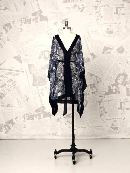 Kaftan - DVF Vintage sold by Diane Von Furstenberg product image thumbnail 3