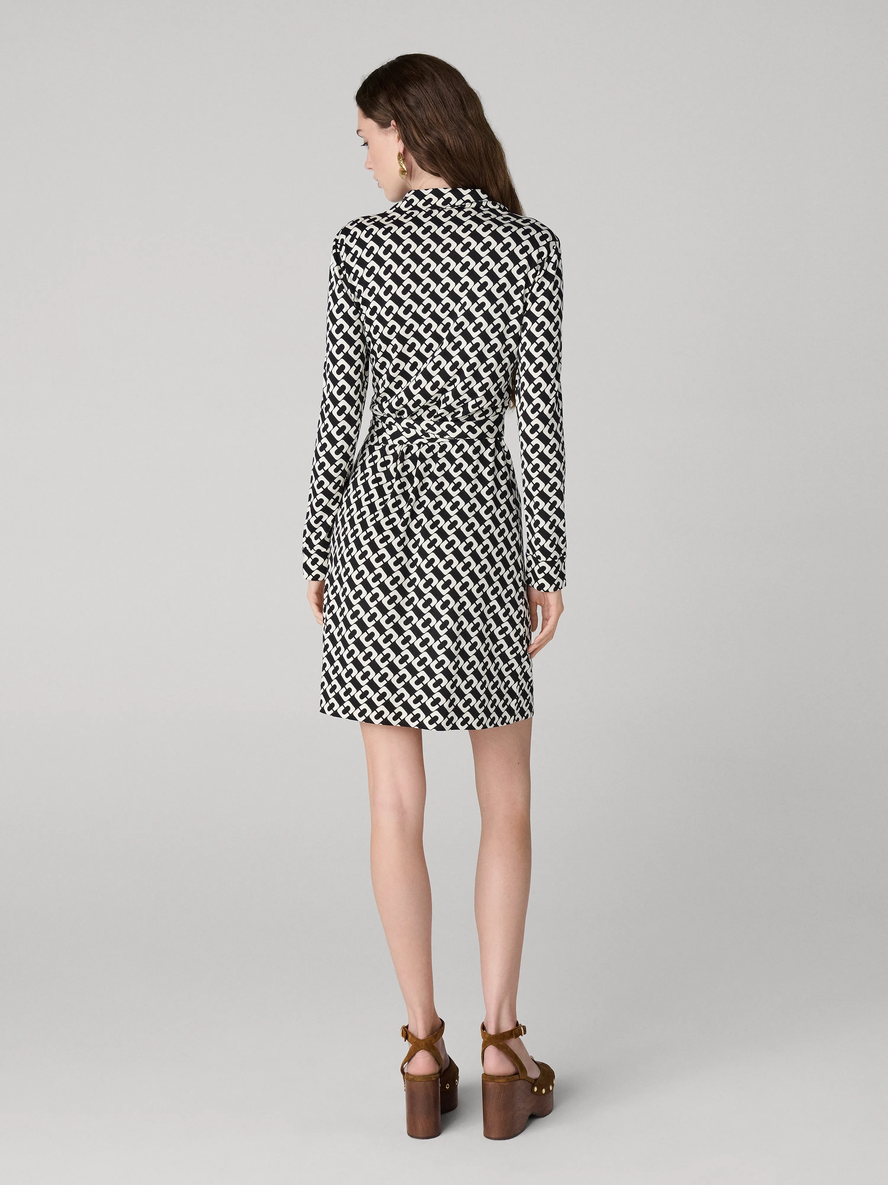 New Jeanne Wrap Dress sold by Diane Von Furstenberg product image thumbnail 3