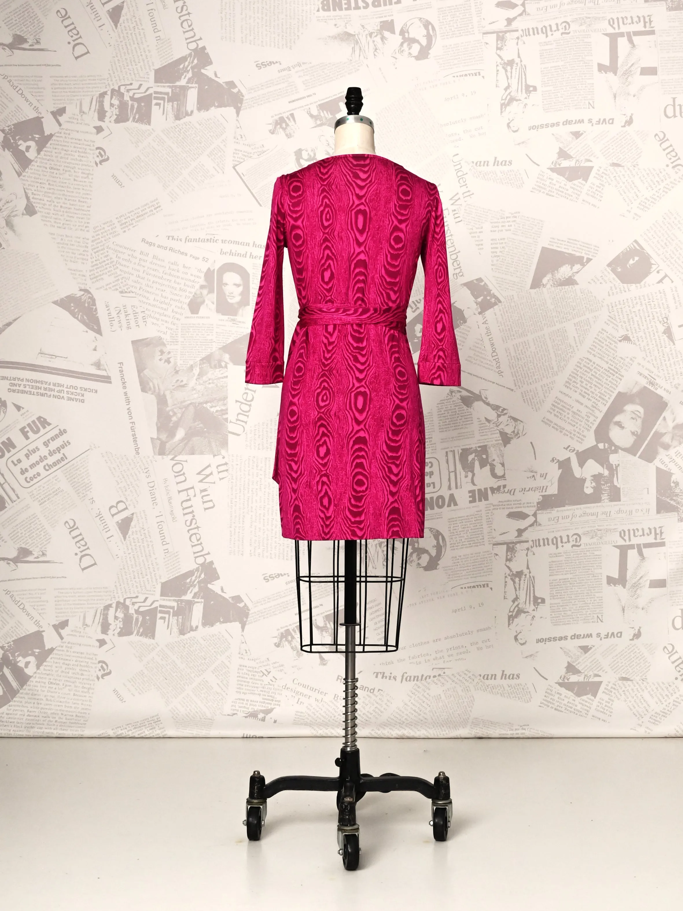 Julian Wrap Dress - DVF Vintage sold by Diane Von Furstenberg product image thumbnail 2