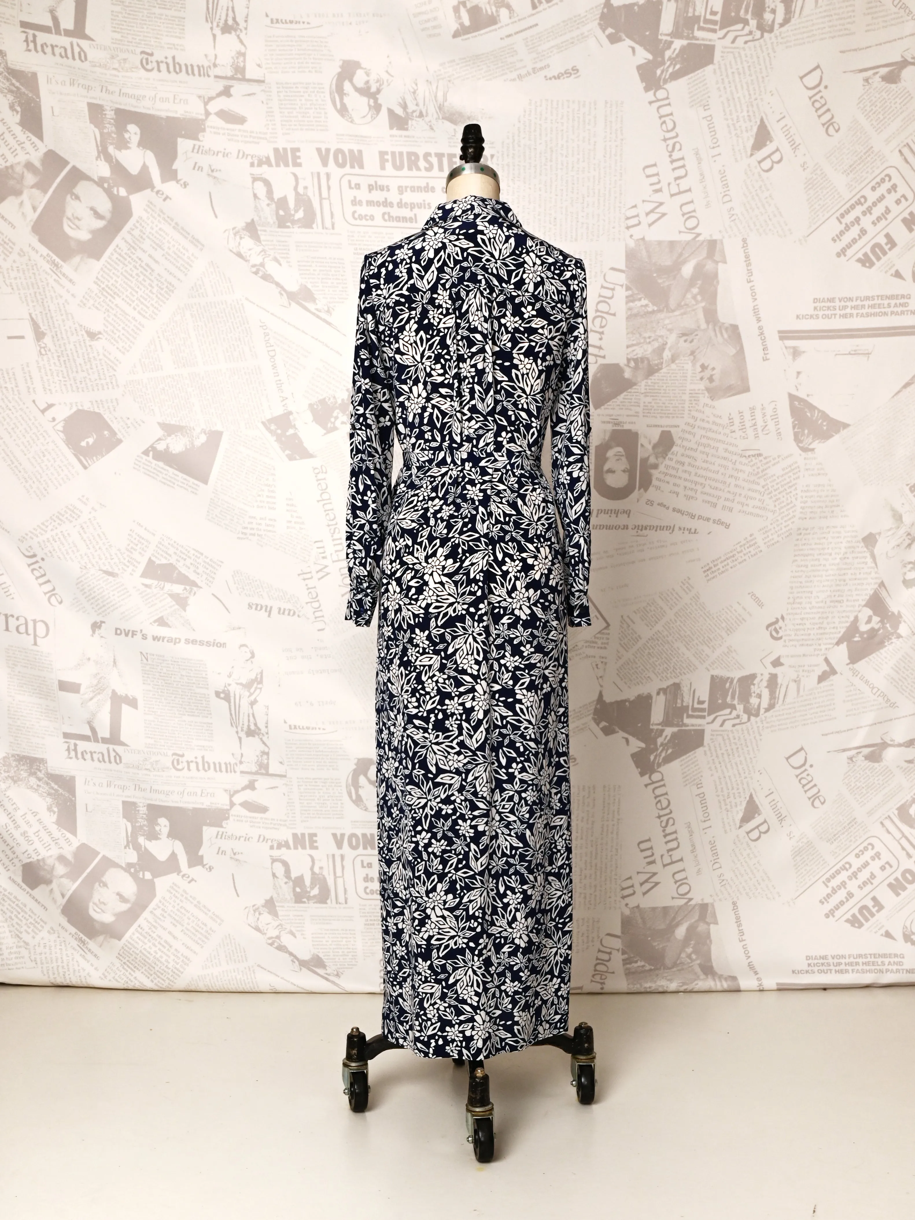 Amina Dress - DVF Vintage sold by Diane Von Furstenberg product image thumbnail 2