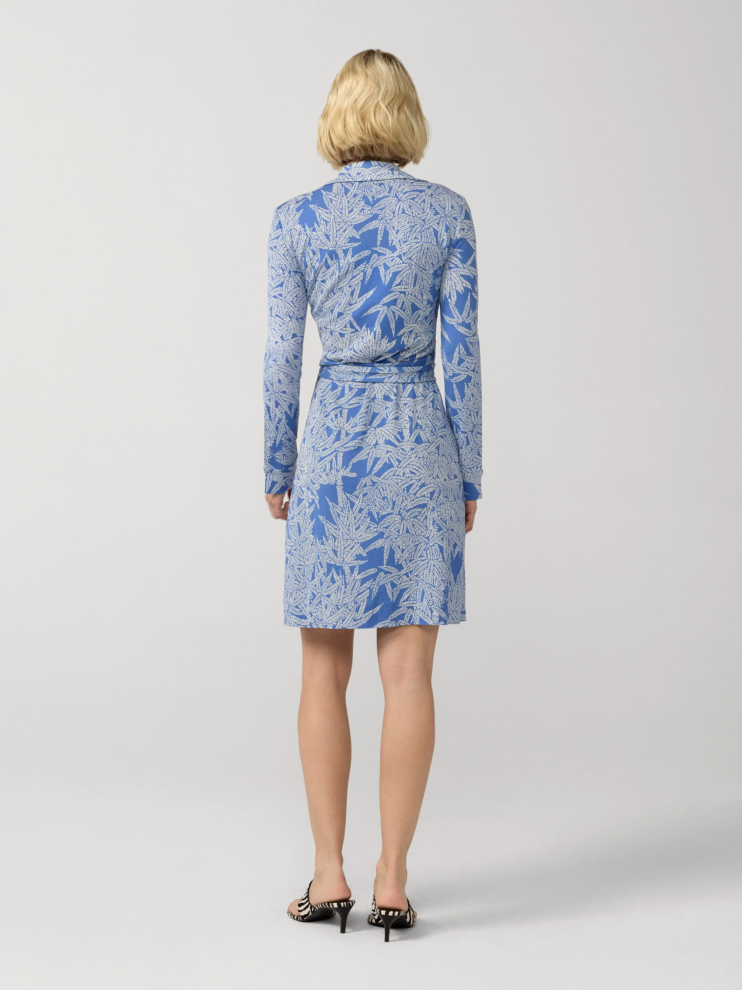 New Jeanne Wrap Dress sold by Diane Von Furstenberg product image thumbnail 3