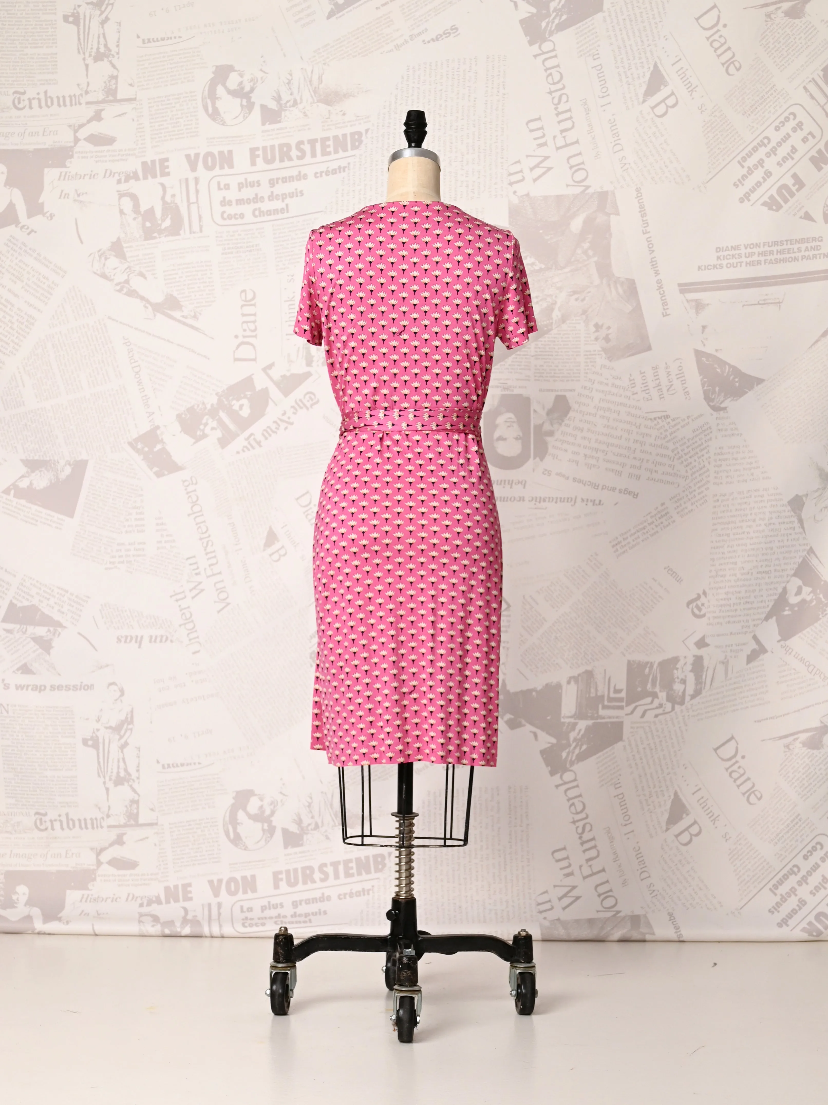 Pink Julian Wrap - DVF Vintage sold by Diane Von Furstenberg product image thumbnail 2
