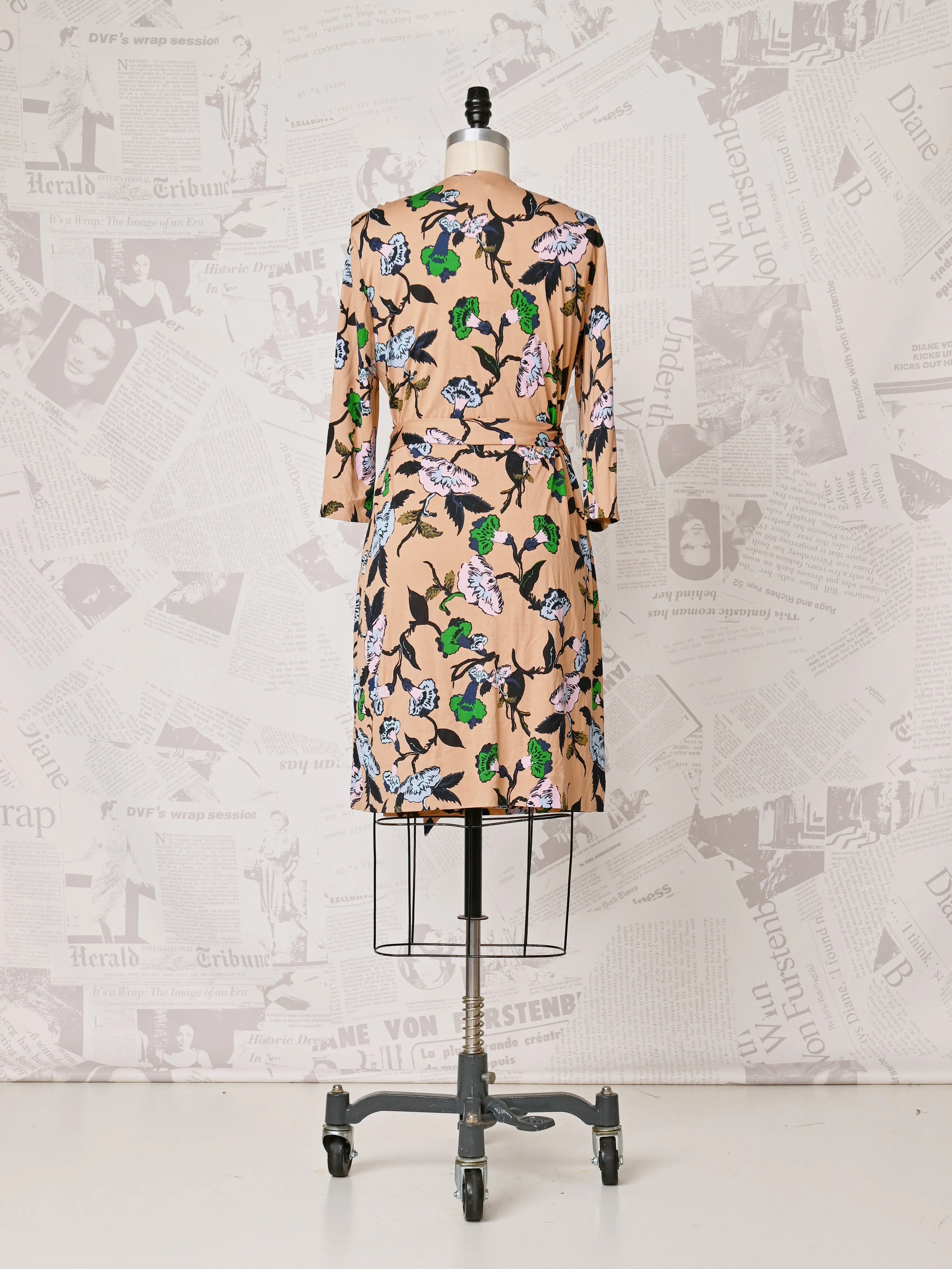 Julian Silk Jersey Wrap Dress - DVF Vintage sold by Diane Von Furstenberg product image thumbnail 2