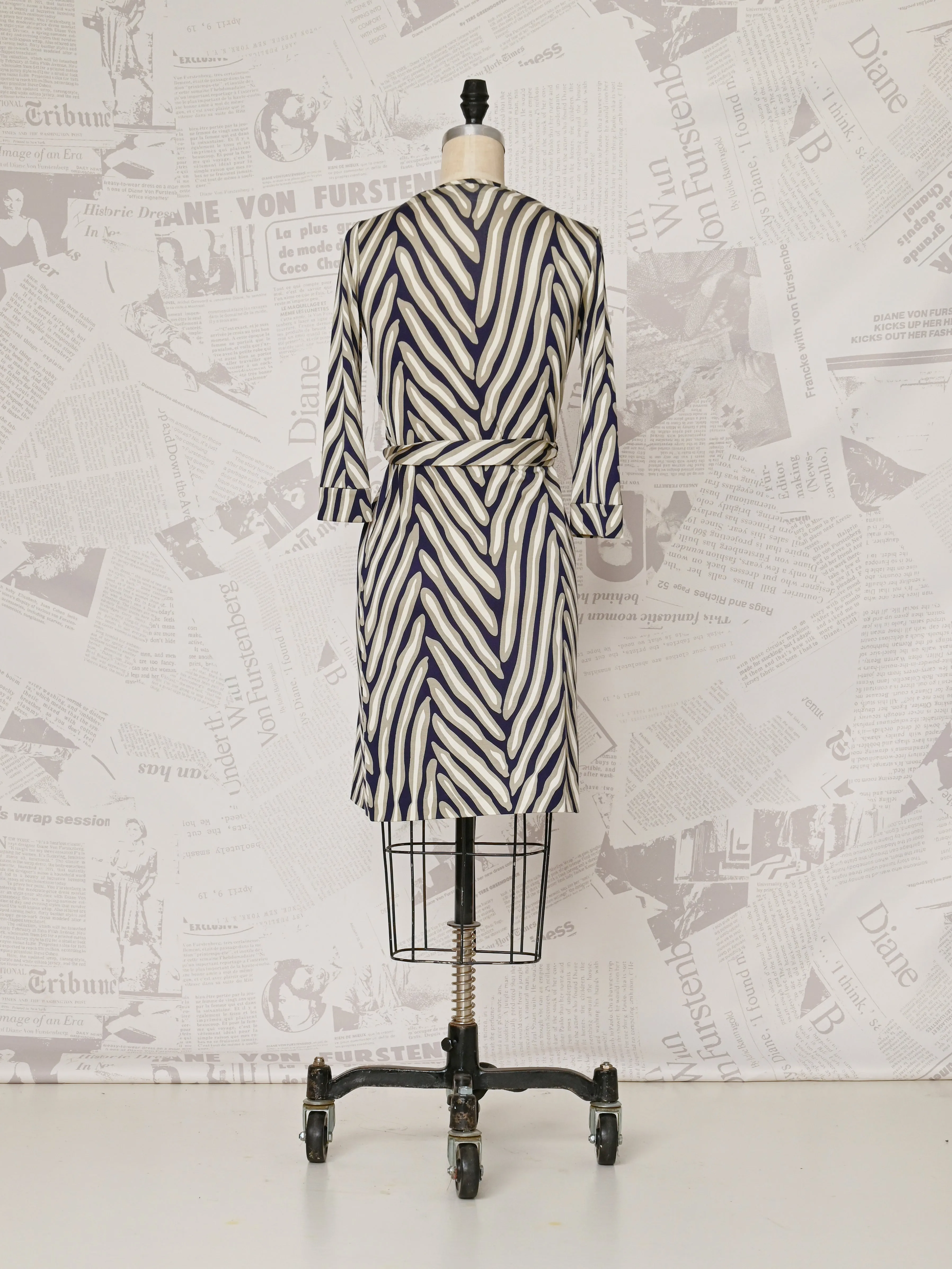 New Julian Wrap Dress - DVF Vintage sold by Diane Von Furstenberg product image thumbnail 2