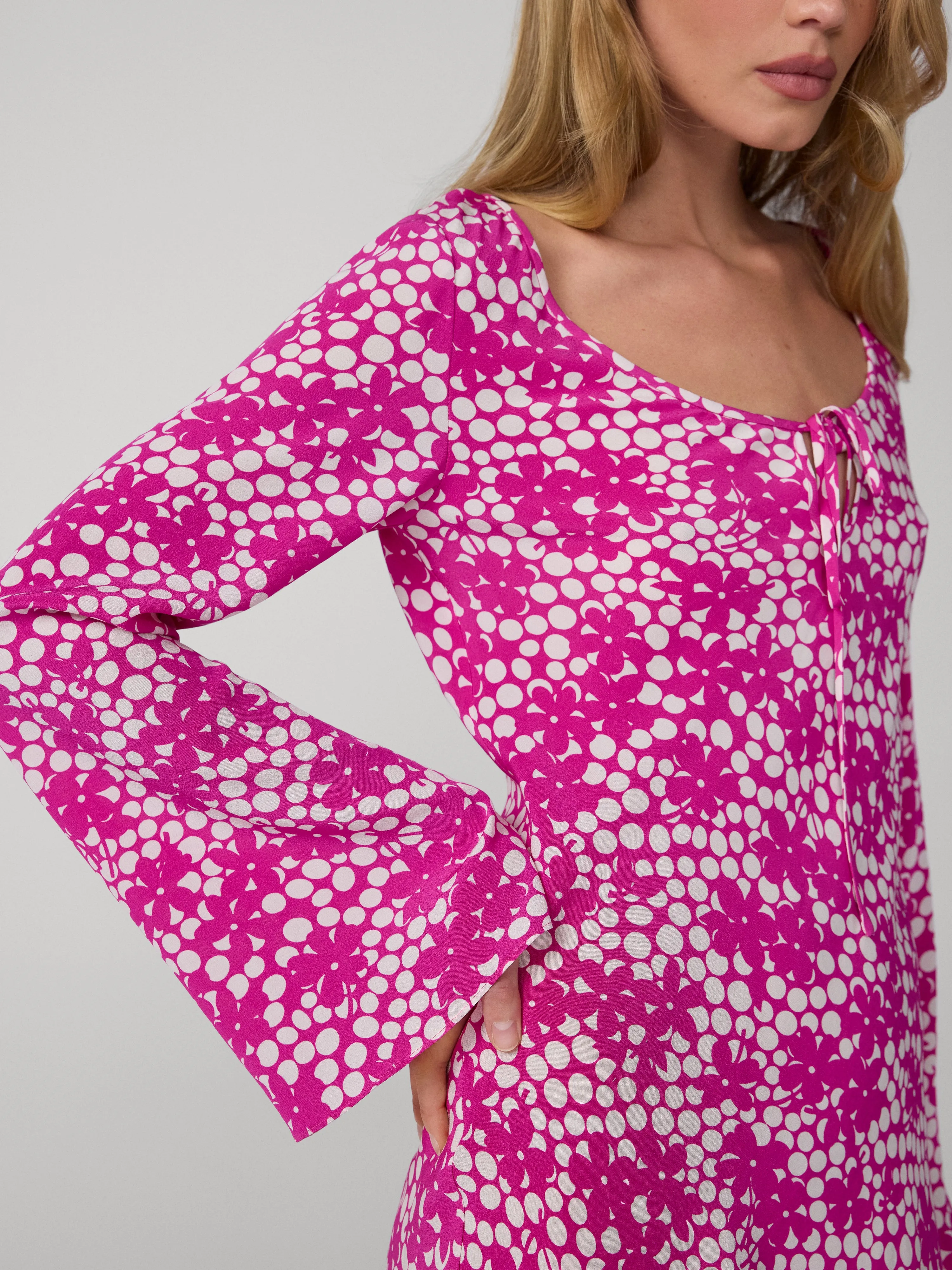 Daisy Dress sold by Diane Von Furstenberg product image thumbnail 2