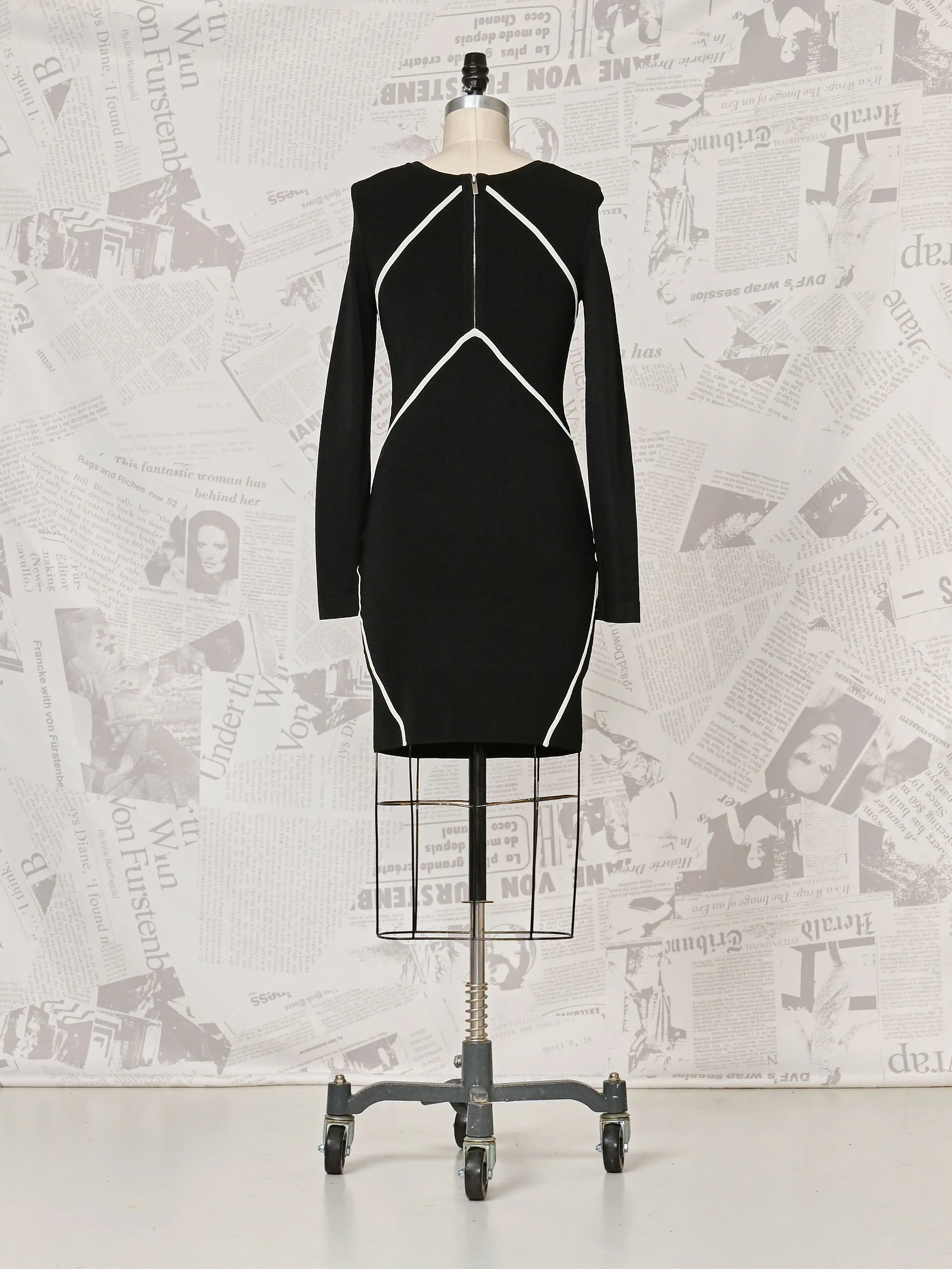 Knit Contrast Dress - DVF Vintage sold by Diane Von Furstenberg product image thumbnail 2