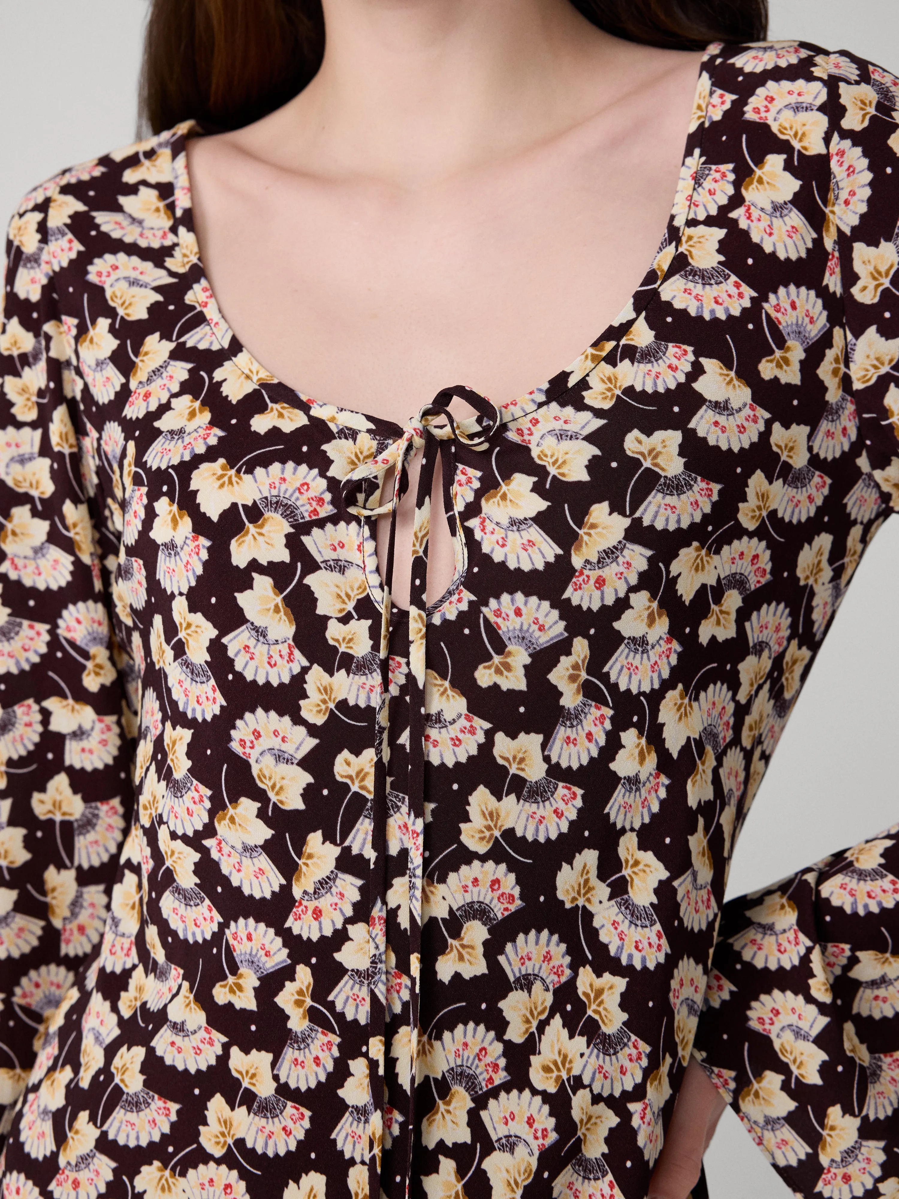 Daisy Dress sold by Diane Von Furstenberg product image thumbnail 2
