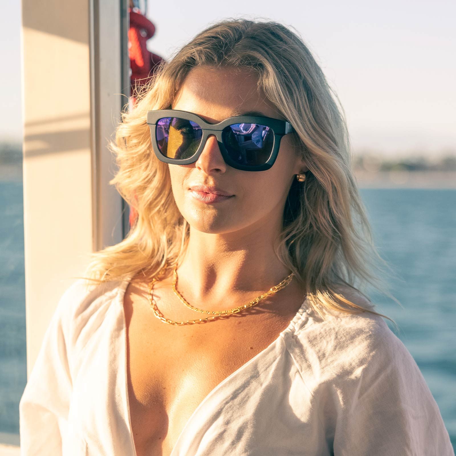 CARSON - MATTE BLACK + PURPLE MIRROR POLARIZED SUNGLASSES sold by Diff Eyewear product image thumbnail 7
