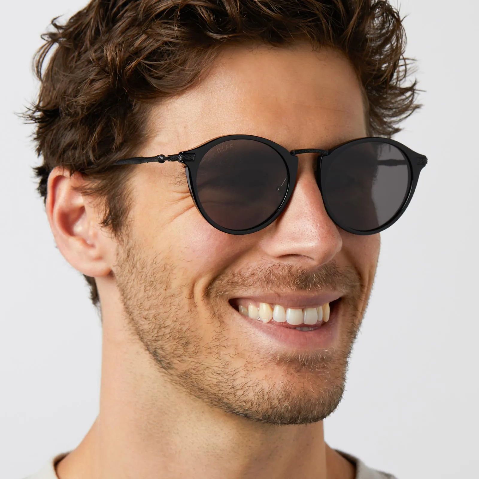 HARRY POTTER 2.0™ - TUXEDO BLACK + YULE BALL™ GREY SUNGLASSES sold by Diff Eyewear product image thumbnail 5