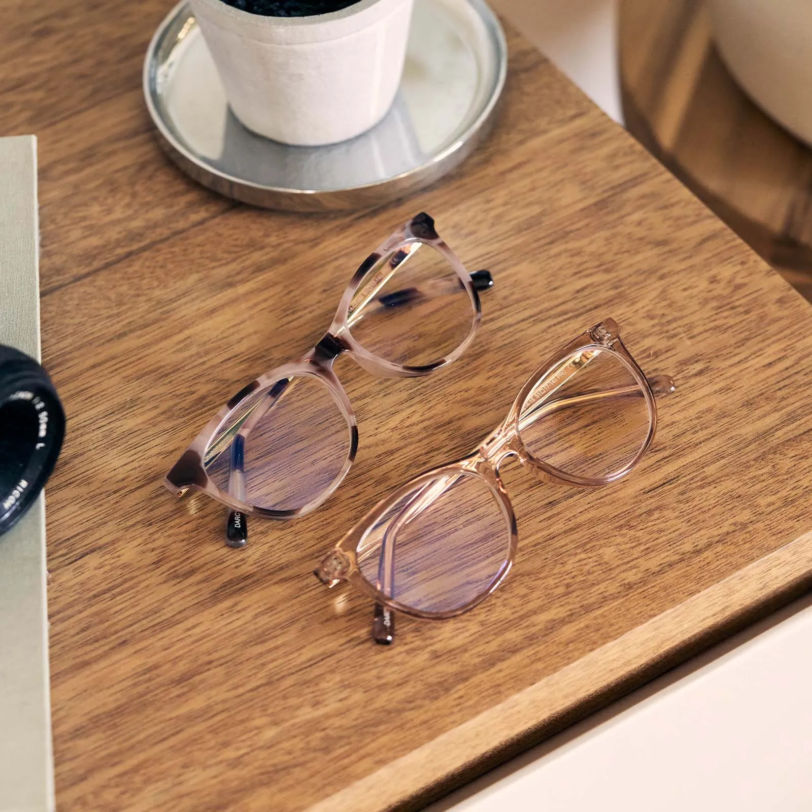 DARCY - CREAM TORTOISE + BLUE LIGHT READERS sold by Diff Eyewear product image thumbnail 5