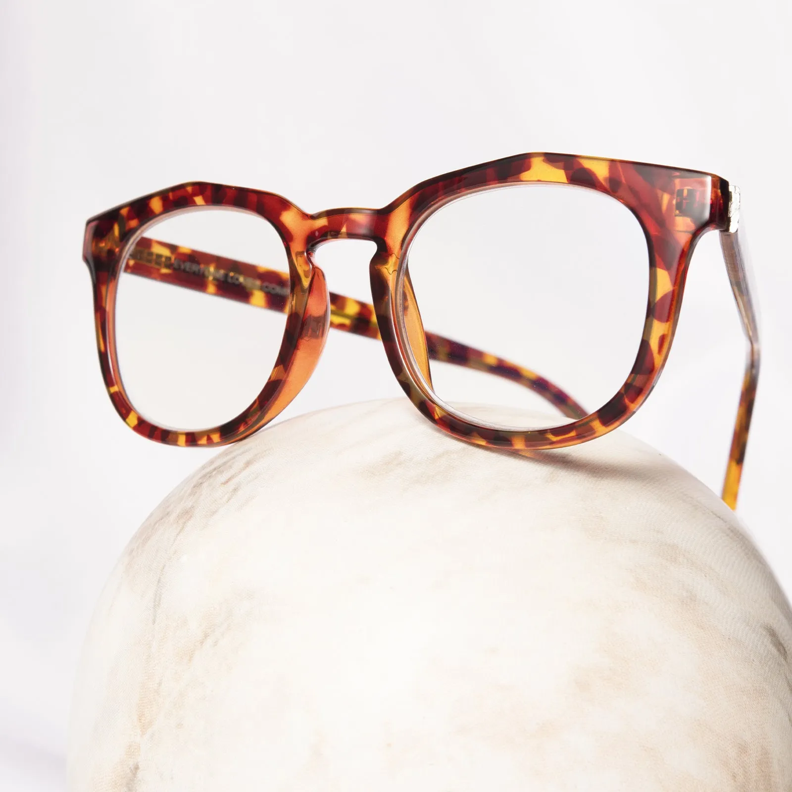 ROWAN - AMBER TORTOISE + BLUE LIGHT READERS sold by Diff Eyewear product image thumbnail 5