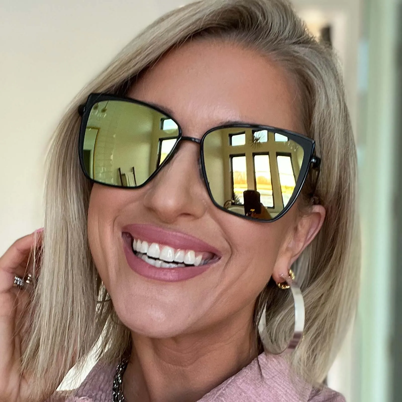 BECKY - MATTE BLACK + GOLD MIRROR SUNGLASSES sold by Diff Eyewear product image thumbnail 5