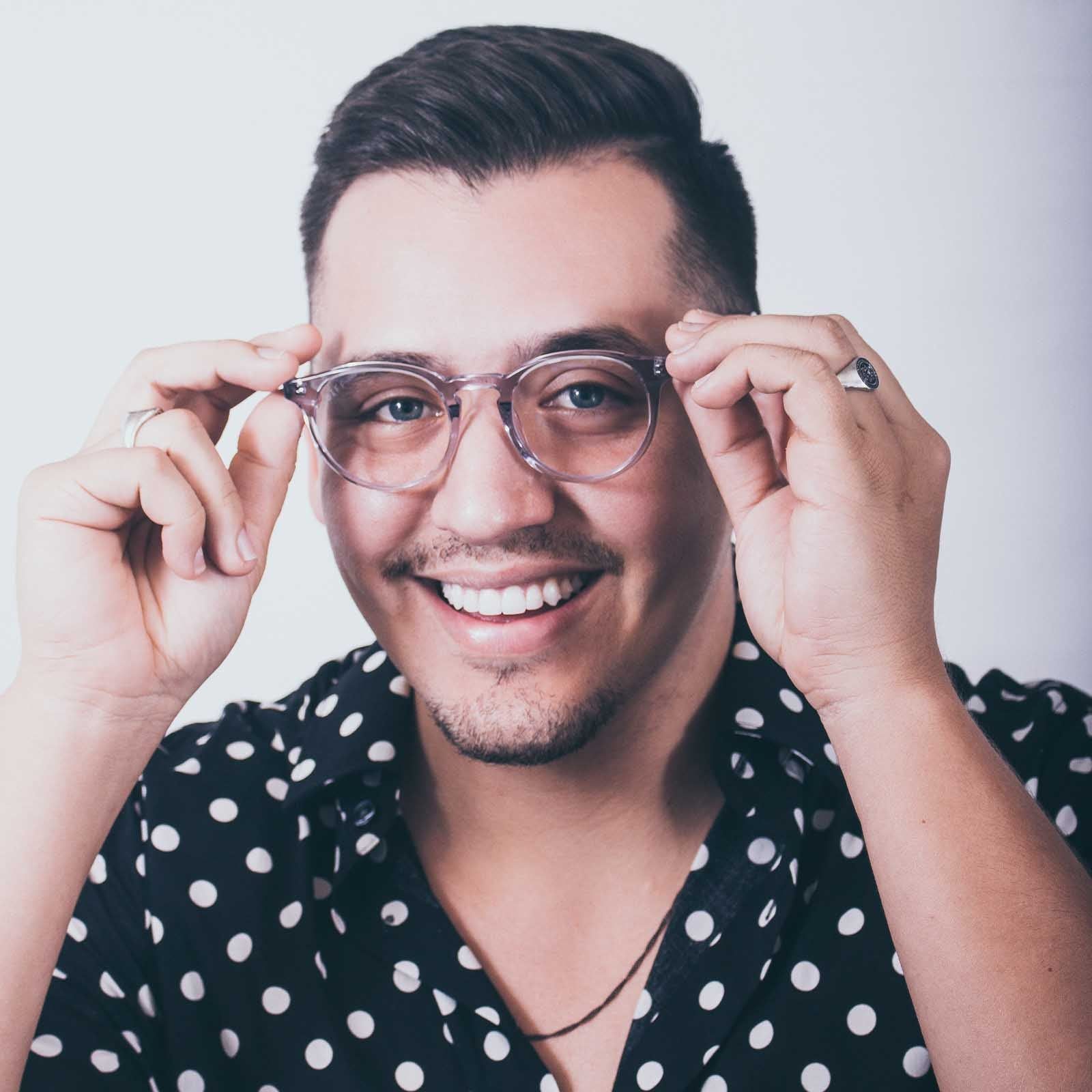 JAXSON - SMOKE CRYSTAL + BLUE LIGHT TECHNOLOGY GLASSES sold by Diff Eyewear product image thumbnail 4