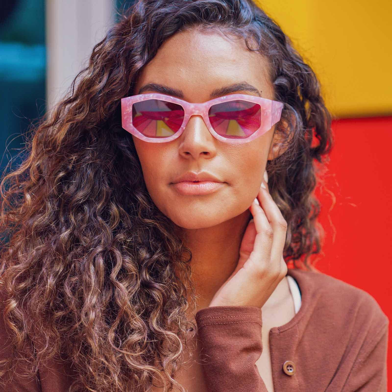 ZOE - GEO PINK + WINE GRADIENT SUNGLASSES sold by Diff Eyewear product image thumbnail 9