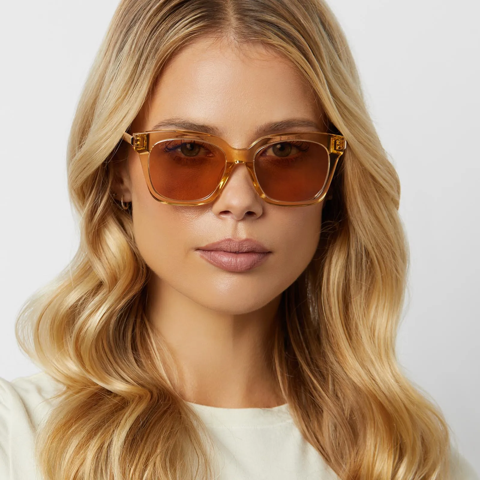 BELLA XS - HONEY CRYSTAL + HONEY CRYSTAL FLASH SUNGLASSES sold by Diff Eyewear product image thumbnail 5