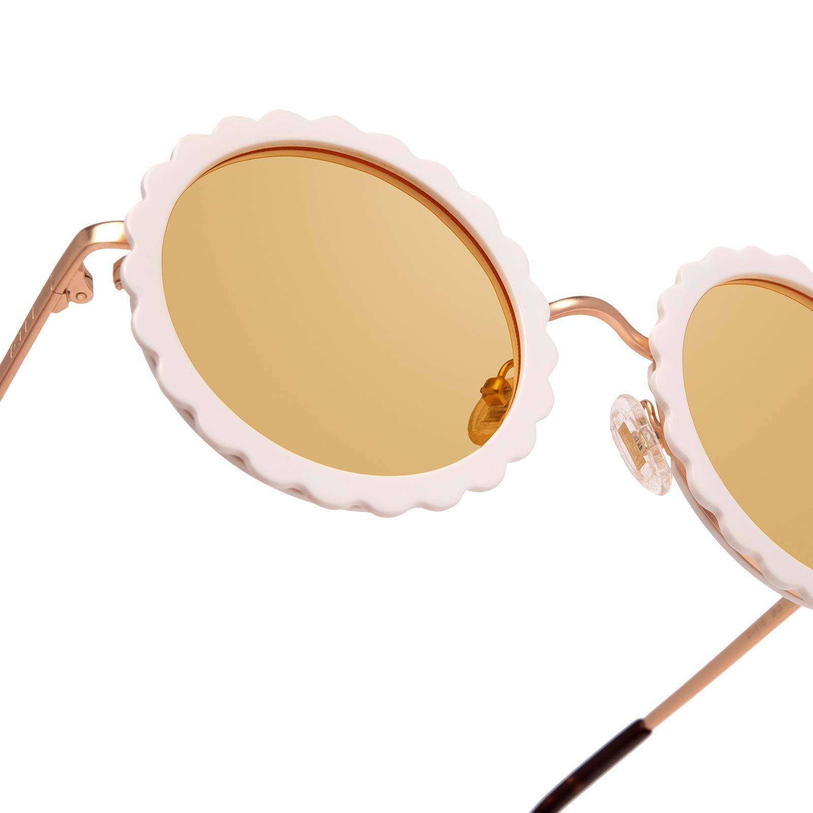 DIXIE - BRUSHED GOLD WHITE FLOWER + YELLOW SUNGLASSES sold by Diff Eyewear product image thumbnail 5