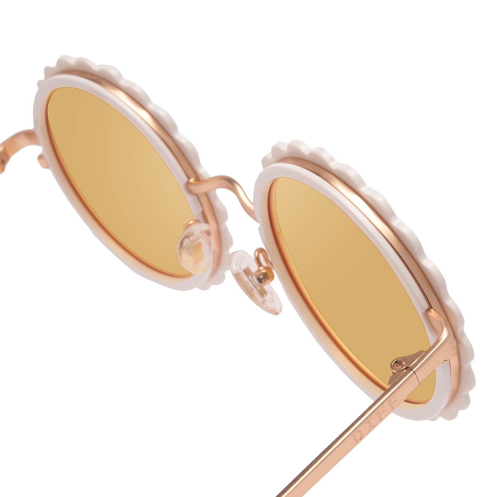DIXIE - BRUSHED GOLD WHITE FLOWER + YELLOW SUNGLASSES sold by Diff Eyewear product image thumbnail 4
