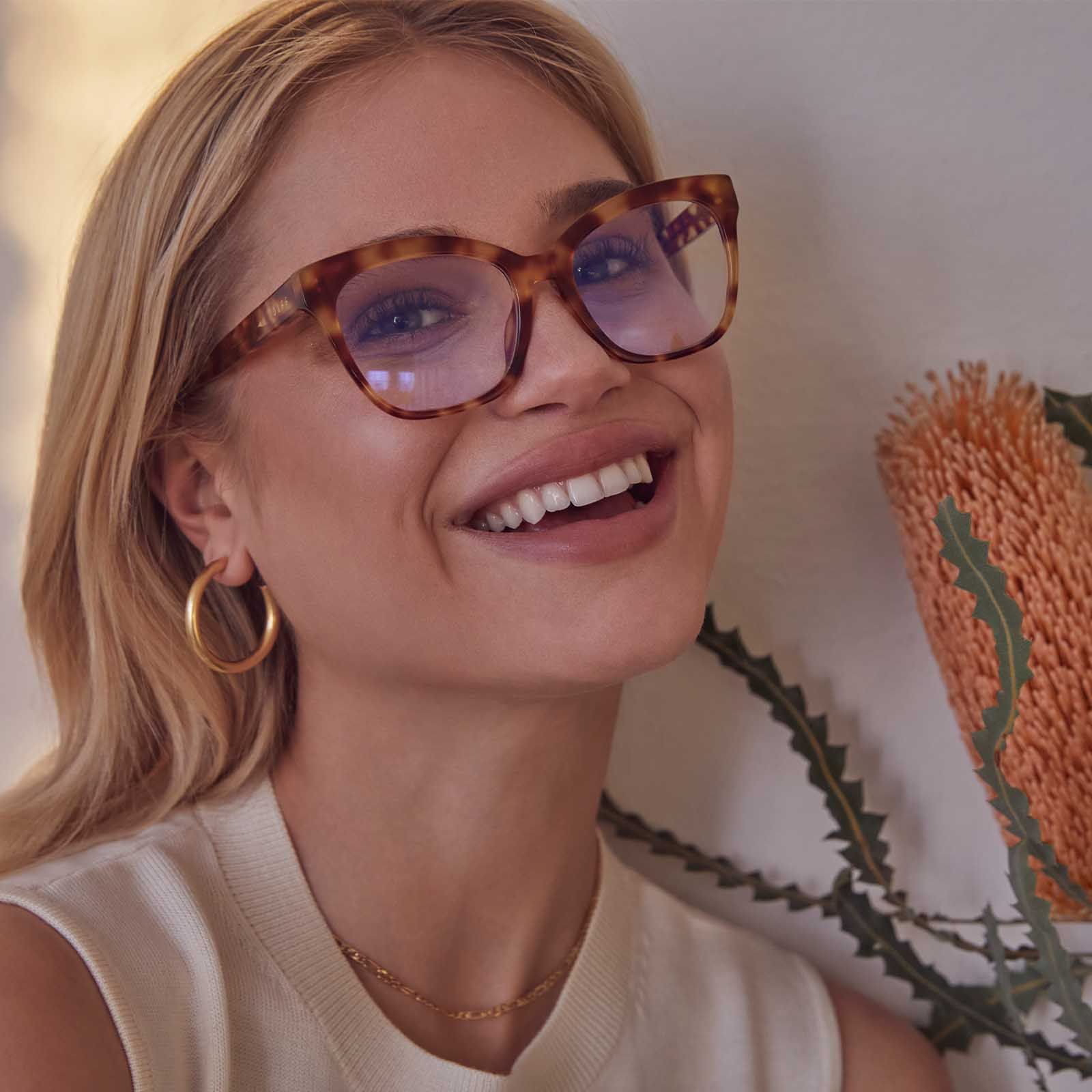 WINSTON - SOLSTICE TORTOISE + CLEAR GLASSES sold by Diff Eyewear product image thumbnail 5