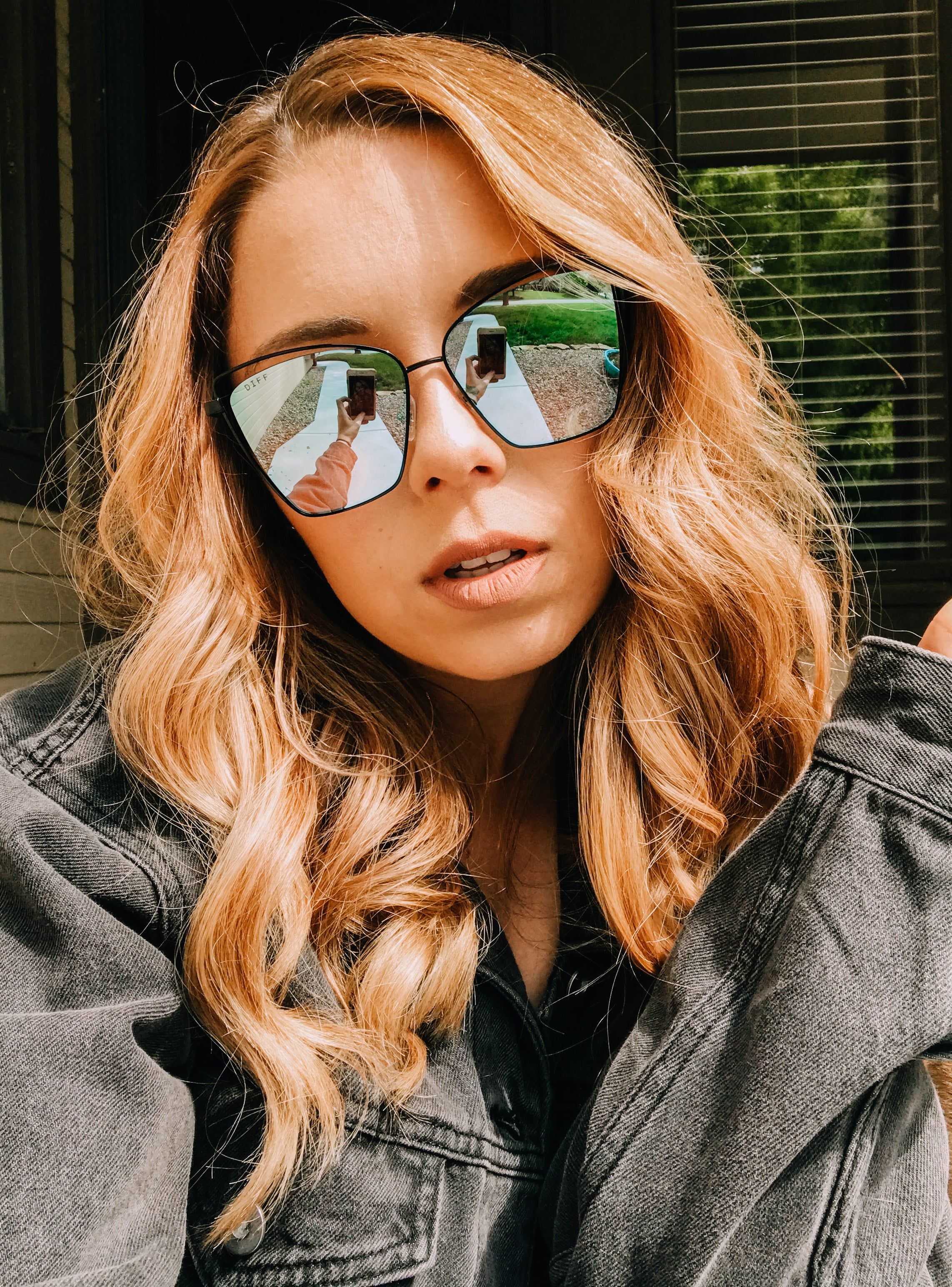 BECKY III - BLACK + BLUE GRADIENT FLASH SUNGLASSES sold by Diff Eyewear product image thumbnail 6