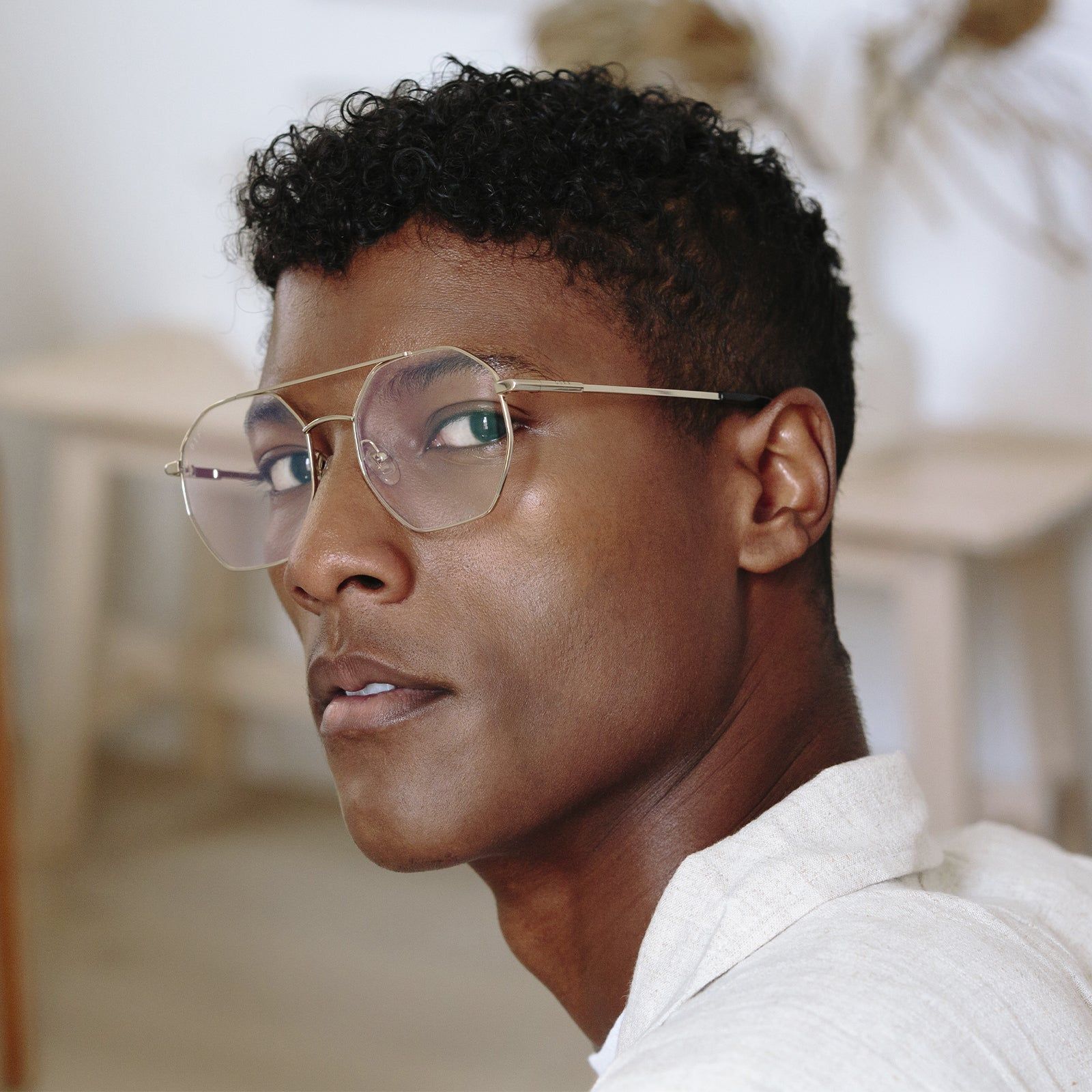 EASTYN - ROSE GOLD + BLUE LIGHT TECHNOLOGY GLASSES sold by Diff Eyewear product image thumbnail 6