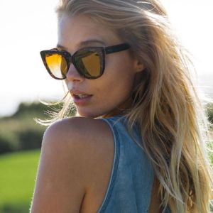 RUBY - BLACK + GREY GRADIENT + POLARIZED SUNGLASSES sold by Diff Eyewear