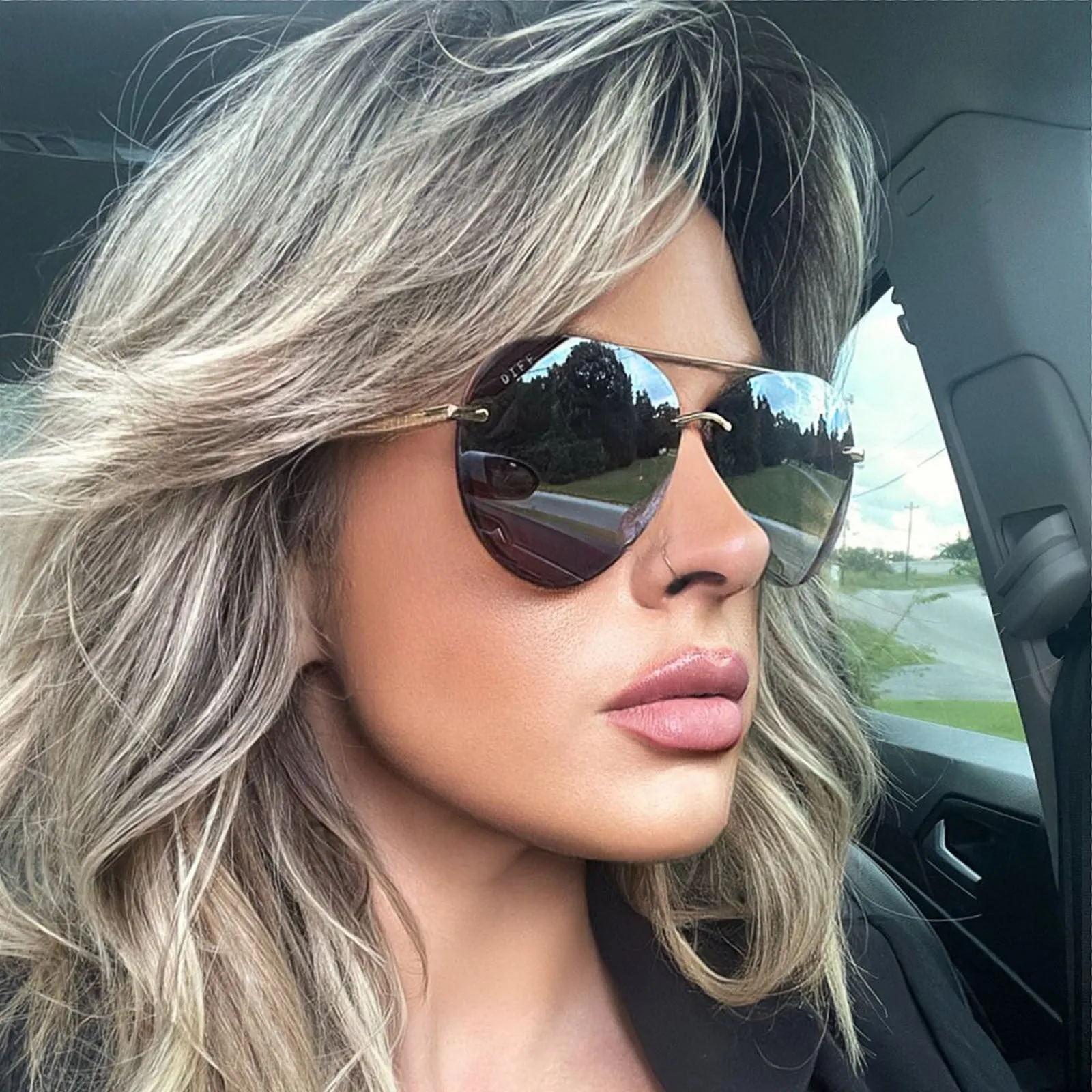 LENOX - GOLD + BROWN GRADIENT MIRROR POLARIZED SUNGLASSES sold by Diff Eyewear product image thumbnail 5