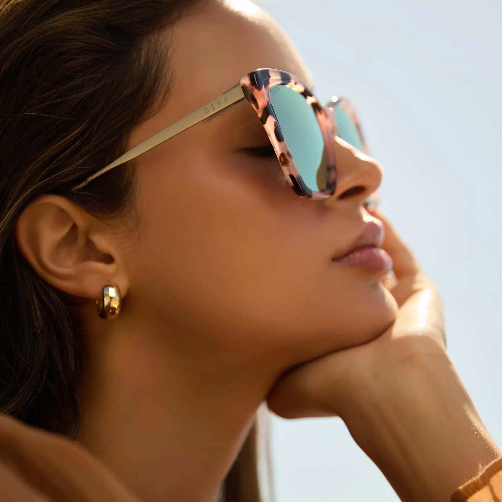 BECKY II - HIMALAYAN TORT + TAUPE MIRROR + POLARIZED SUNGLASSES sold by Diff Eyewear product image thumbnail 4