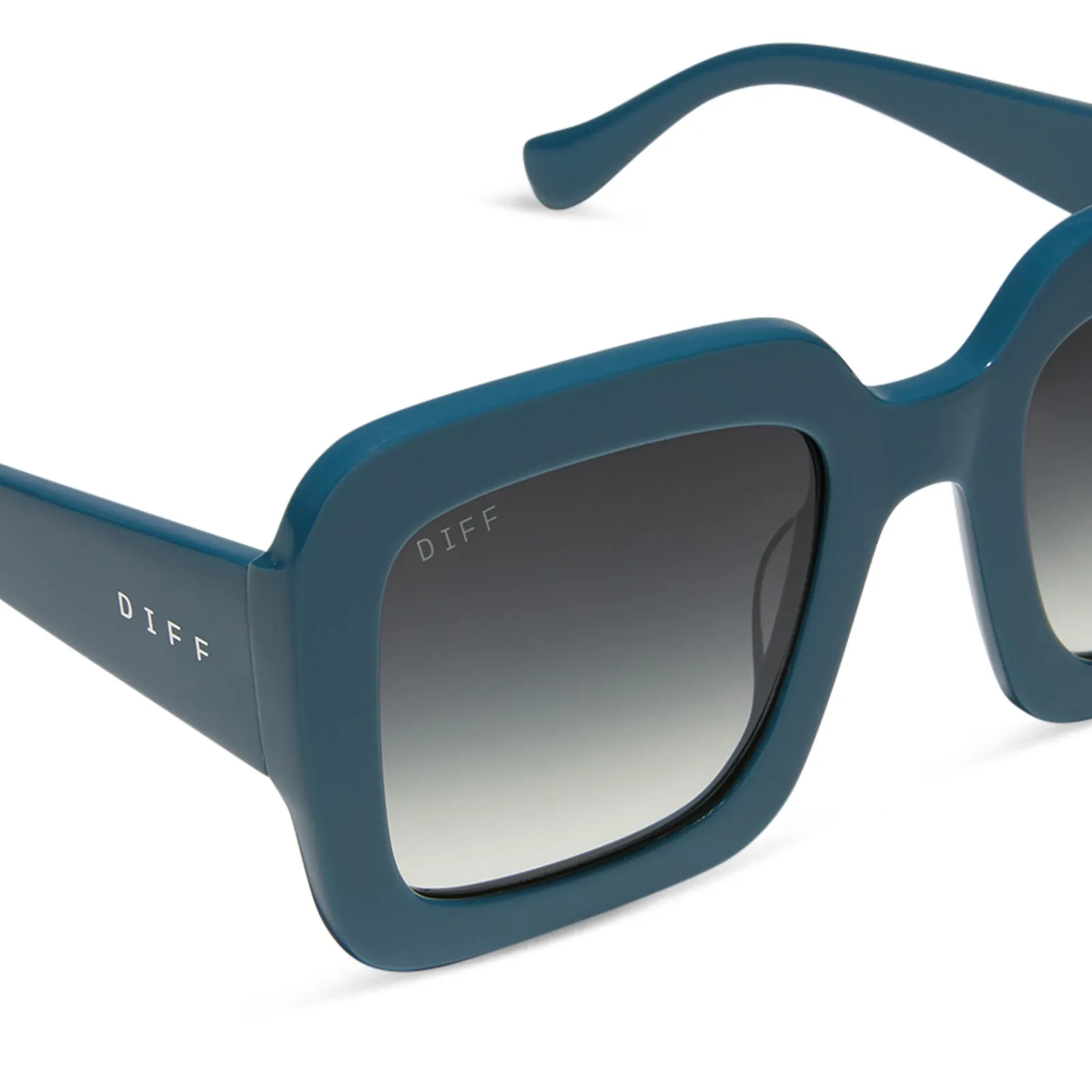 CHARISE - DEEP SPACE + GREY GRADIENT + POLARIZED SUNGLASSES sold by Diff Eyewear product image thumbnail 4