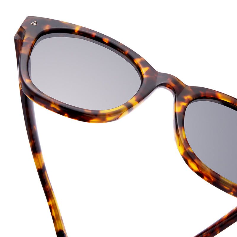 RYDER - AMBER TORTOISE + STEEL GRADIENT + POLARIZED SUNGLASSES sold by Diff Eyewear product image thumbnail 7