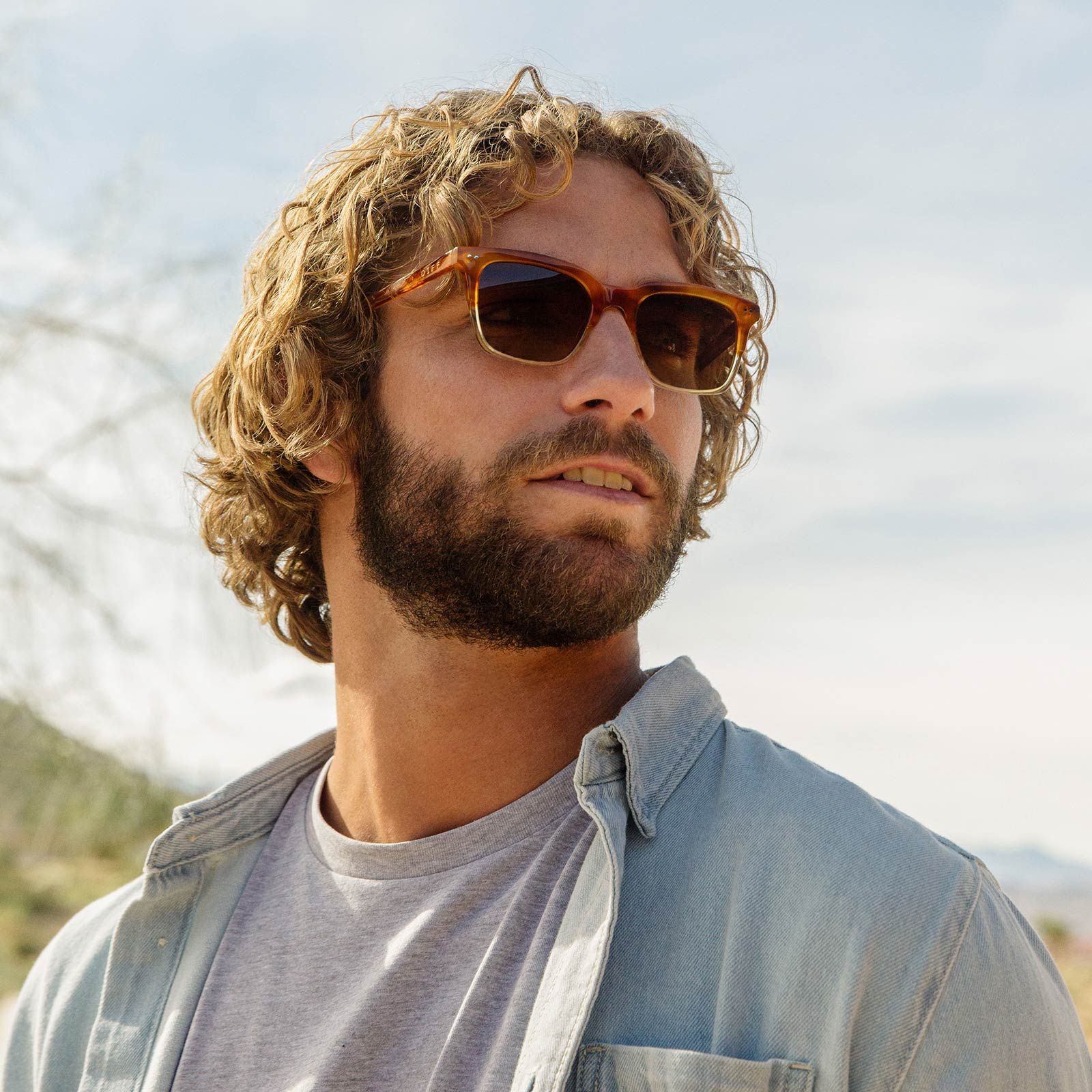 BILLIE - DESERT SAND + BROWN GRADIENT POLARIZED SUNGLASSES sold by Diff Eyewear product image thumbnail 6