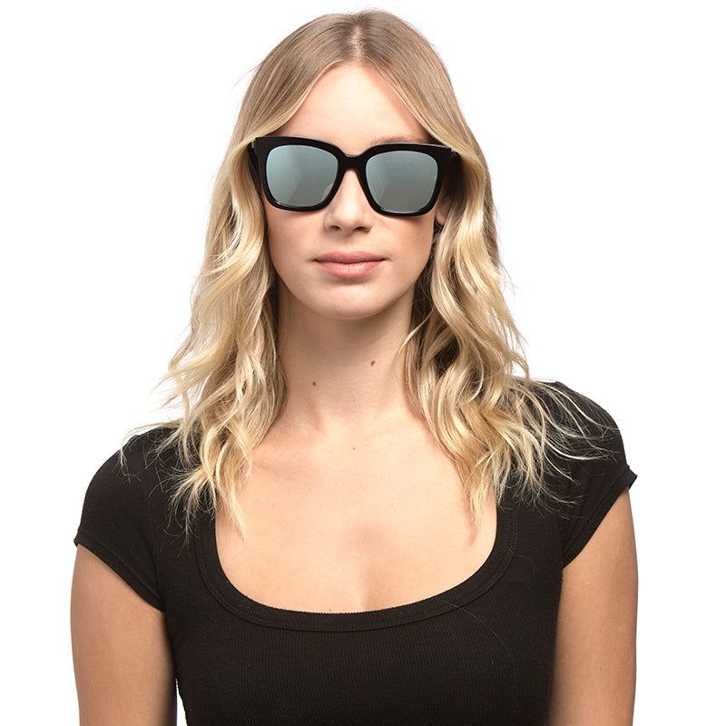 BELLA - BLACK + BLUE FLASH + POLARIZED SUNGLASSES sold by Diff Eyewear product image thumbnail 5