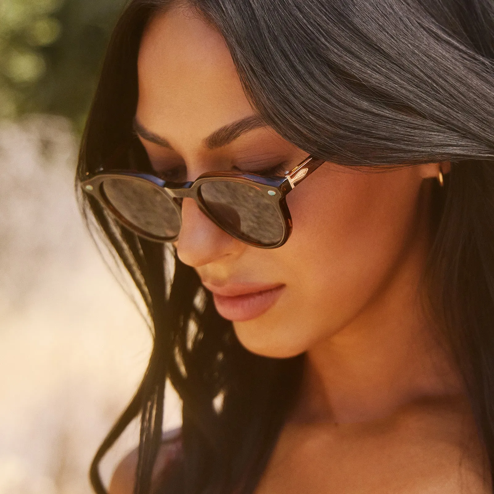 BETH - WARM SEQUOIA TORTOISE + MONTANA SKY + POLARIZED SUNGLASSES sold by Diff Eyewear product image thumbnail 5