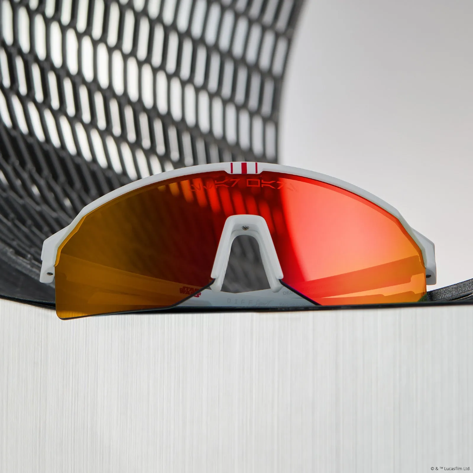 LUKE X-WING™ 2.0 - GALACTIC WHITE + RED ORANGE FIRE MIRROR + POLARIZED SUNGLASSES sold by Diff Eyewear product image thumbnail 5
