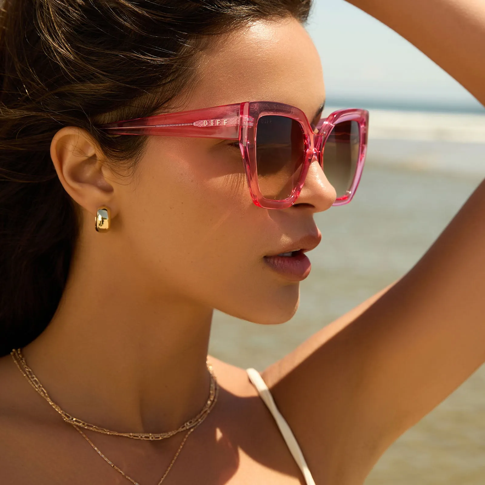 BLAIRE - CANDY PINK CRYSTAL + BROWN GRADIENT SUNGLASSES sold by Diff Eyewear product image thumbnail 5