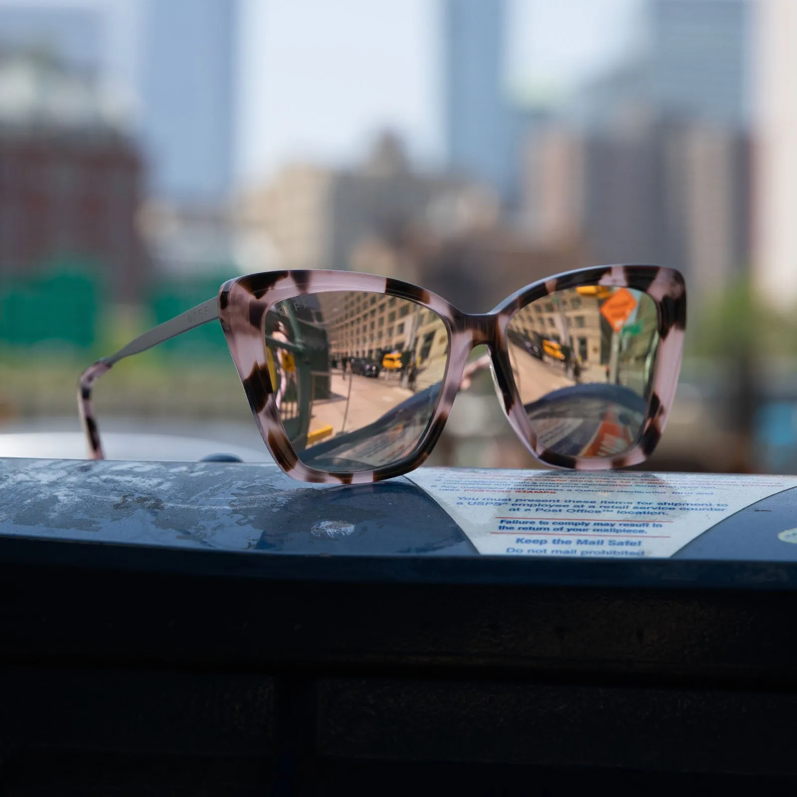 BECKY II - HIMALAYAN TORT + TAUPE MIRROR + POLARIZED SUNGLASSES sold by Diff Eyewear product image thumbnail 5