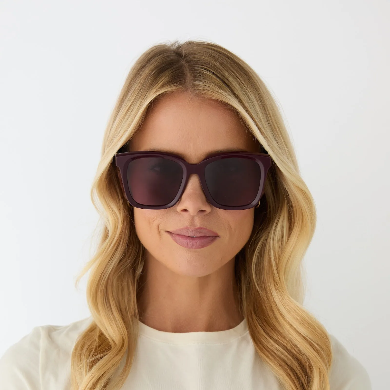 MEREDITH - DARK CHERRY LACQUER + DARK CHERRY + POLARIZED SUNGLASSES sold by Diff Eyewear product image thumbnail 5