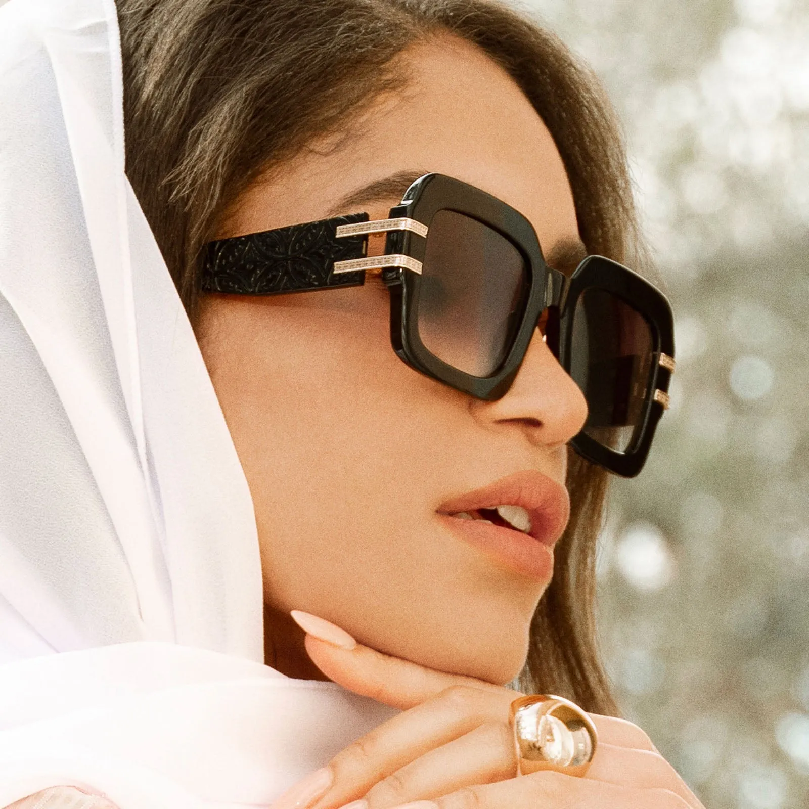 TANYA MCQUOID - LUXE BLACK + GLASSES sold by Diff Eyewear product image thumbnail 2