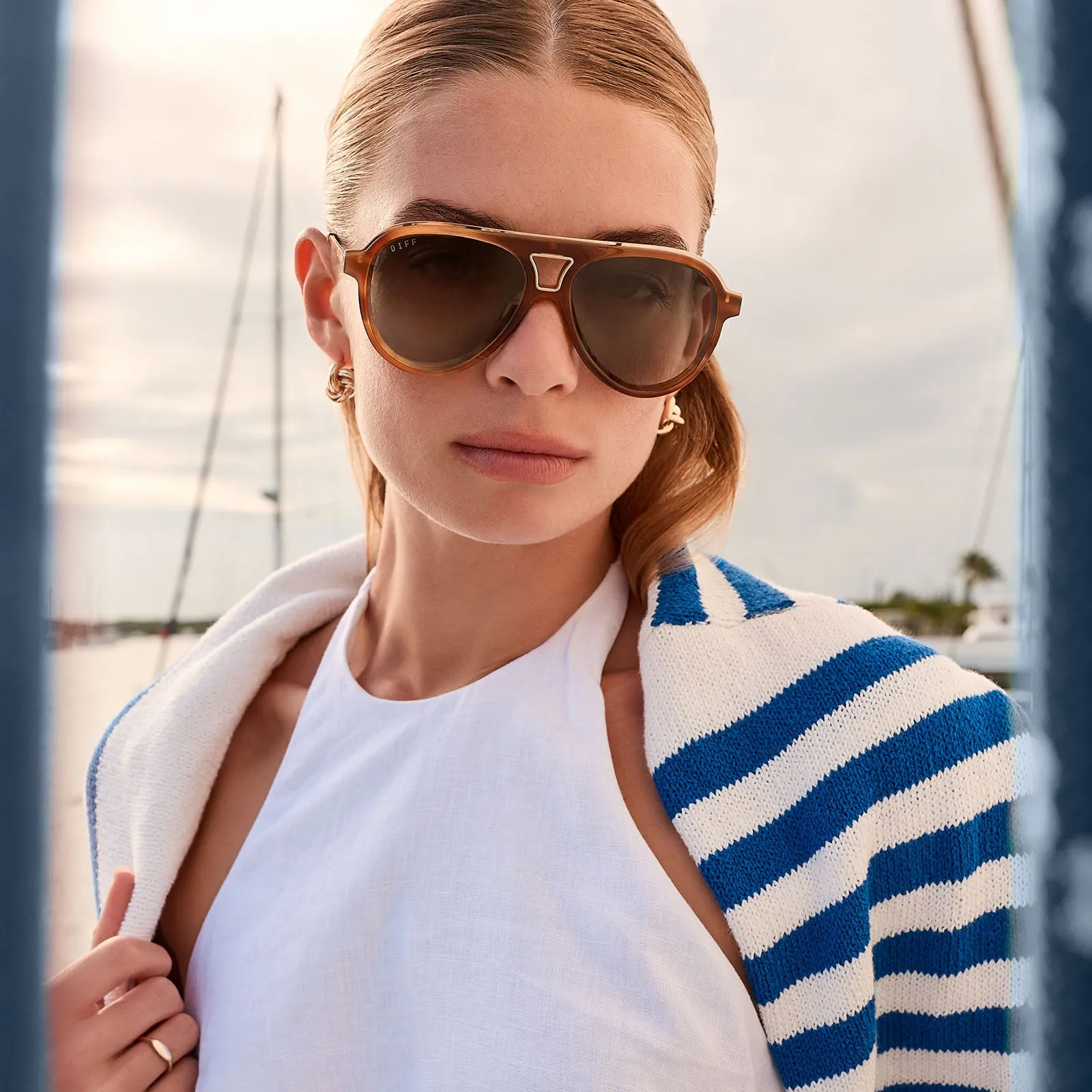 TOSCA III - TAWNY TORTOISE + BROWN GRADIENT + POLARIZED SUNGLASSES sold by Diff Eyewear product image thumbnail 5