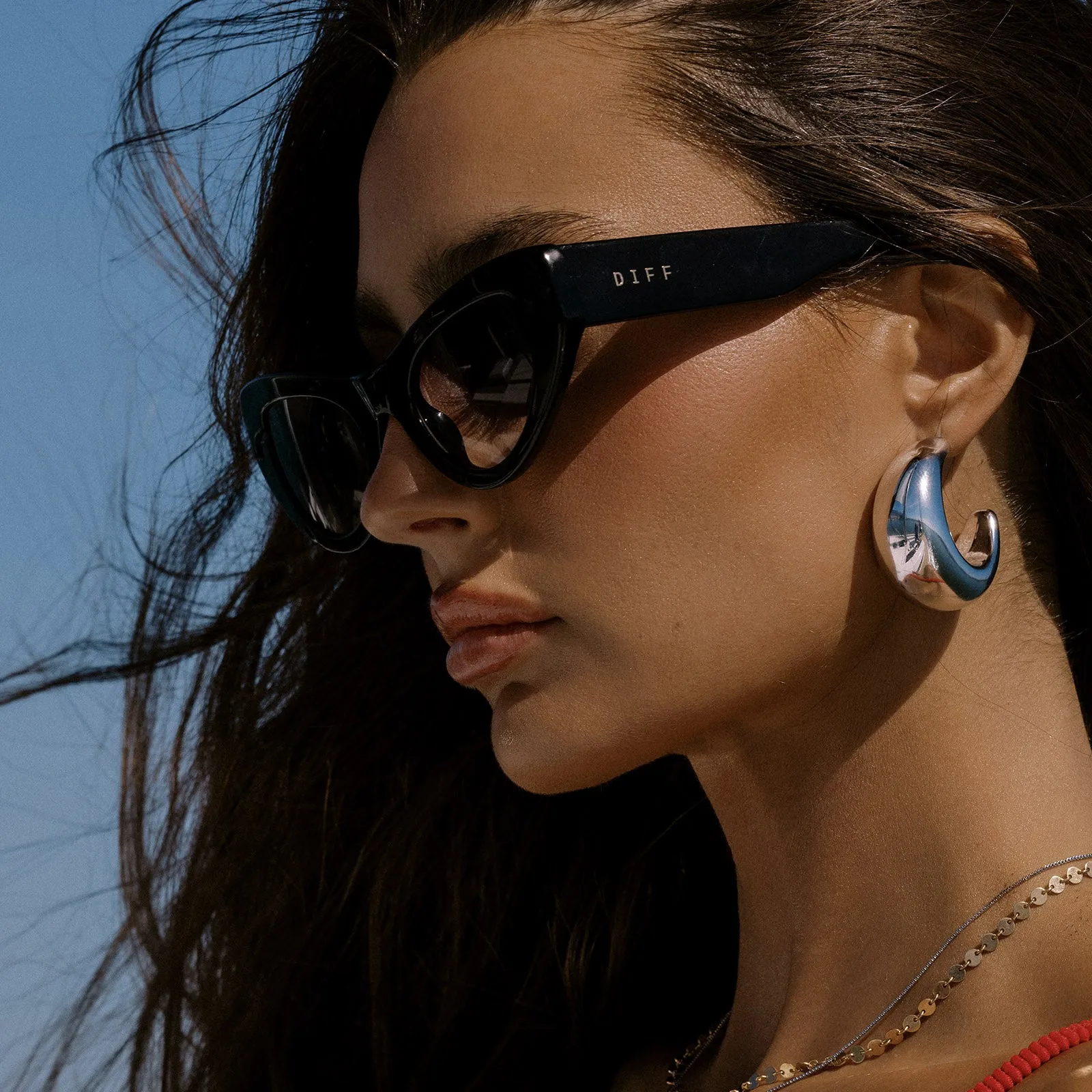 THE MESA - BLACK + GREY GRADIENT SUNGLASSES sold by Diff Eyewear product image thumbnail 5