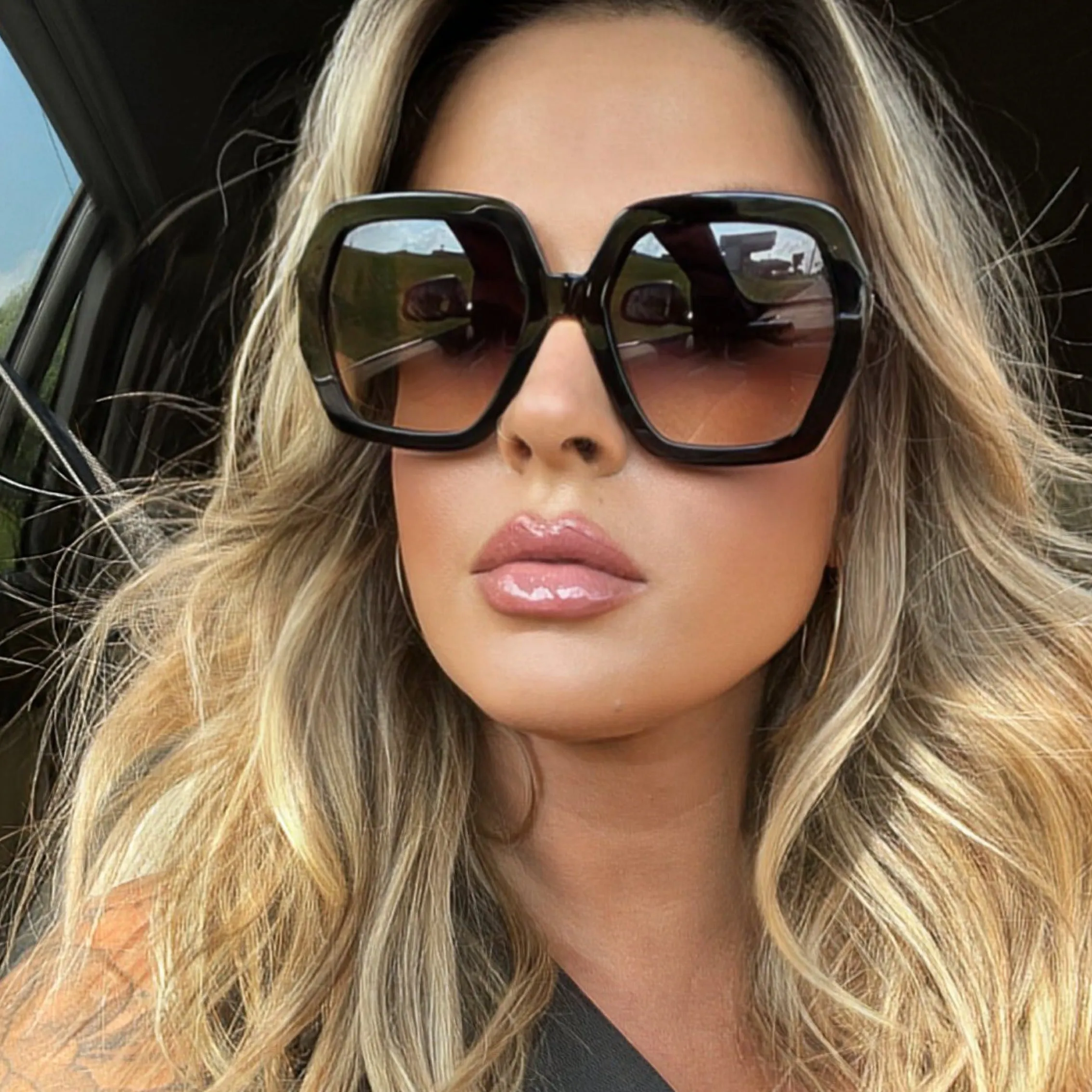 NOLA - BLACK + TWILIGHT GRADIENT SUNGLASSES sold by Diff Eyewear product image thumbnail 5